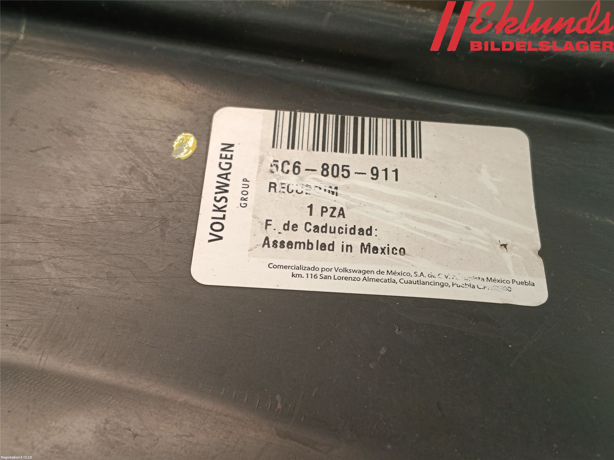 Volkswagen VW JETTA VI 11- Skärm Inner