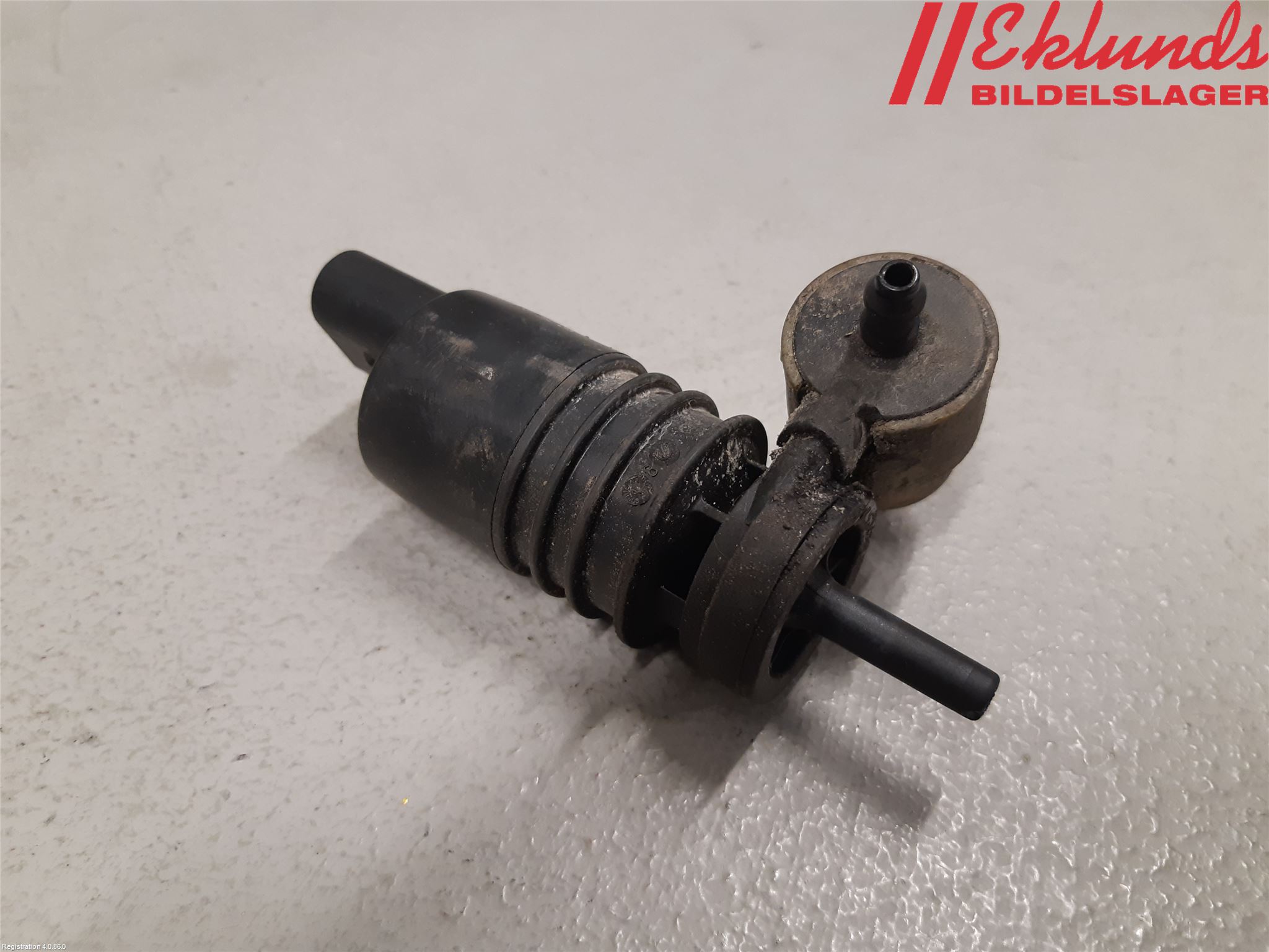 Volkswagen VW CADDY 11-15 Spolarpump Vindruta