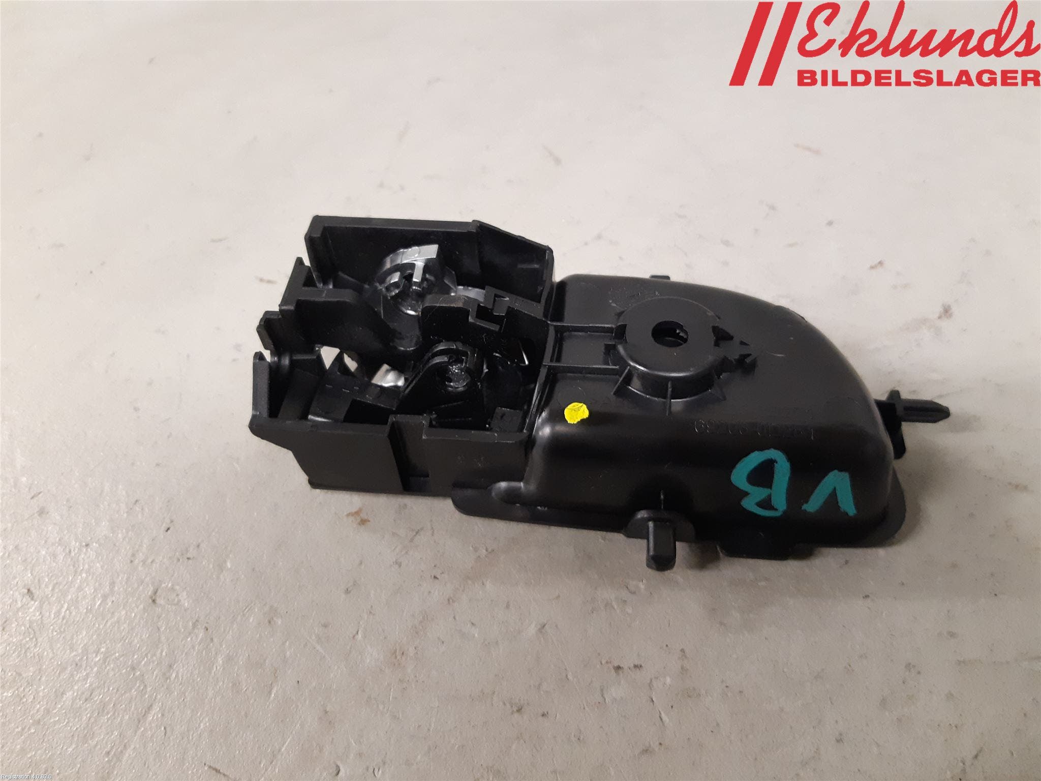 Toyota YARIS XP130 15-20 Dörrhandtag Inre Vä