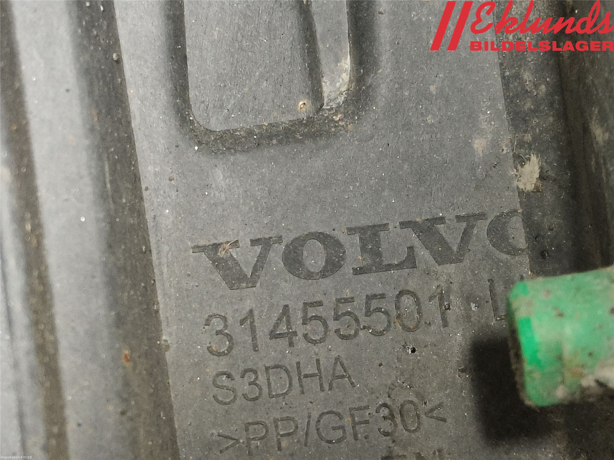 Volvo V60 19- Stötfångarfäste Bak Vä