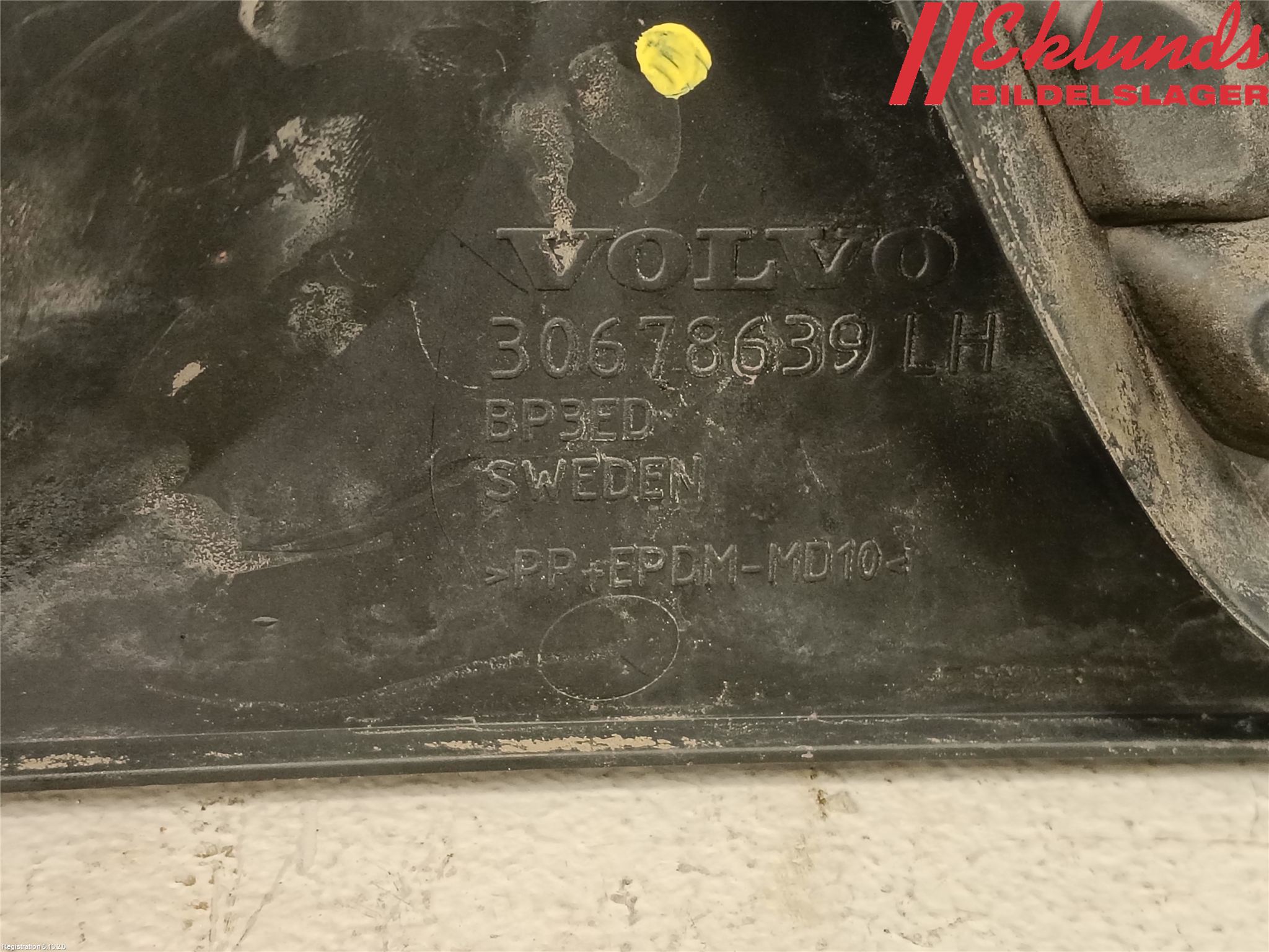 Volvo V70 08-13 Dimljussarg Fram