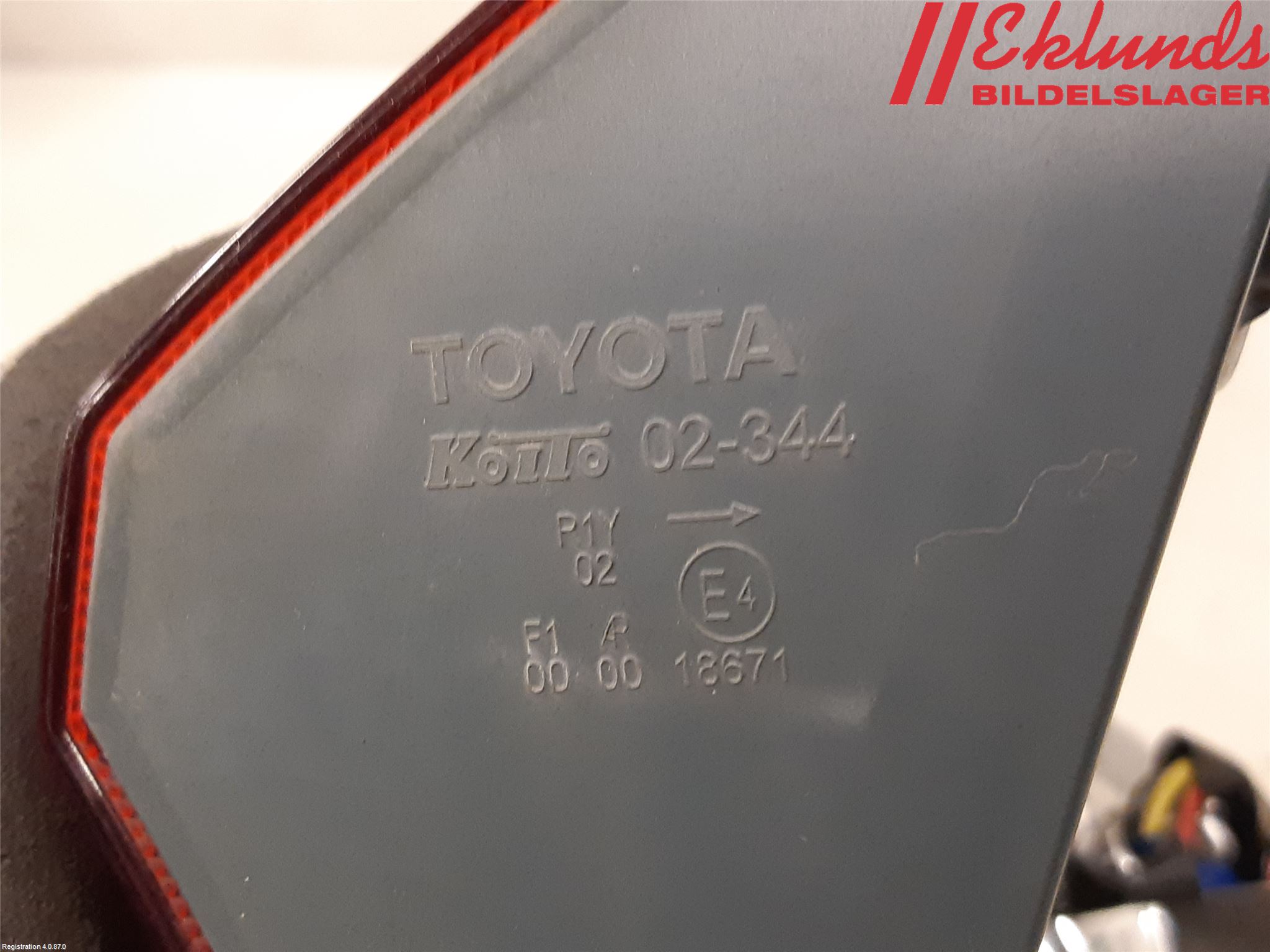 Toyota AURIS 13-19 Bakljus Lucka Hö