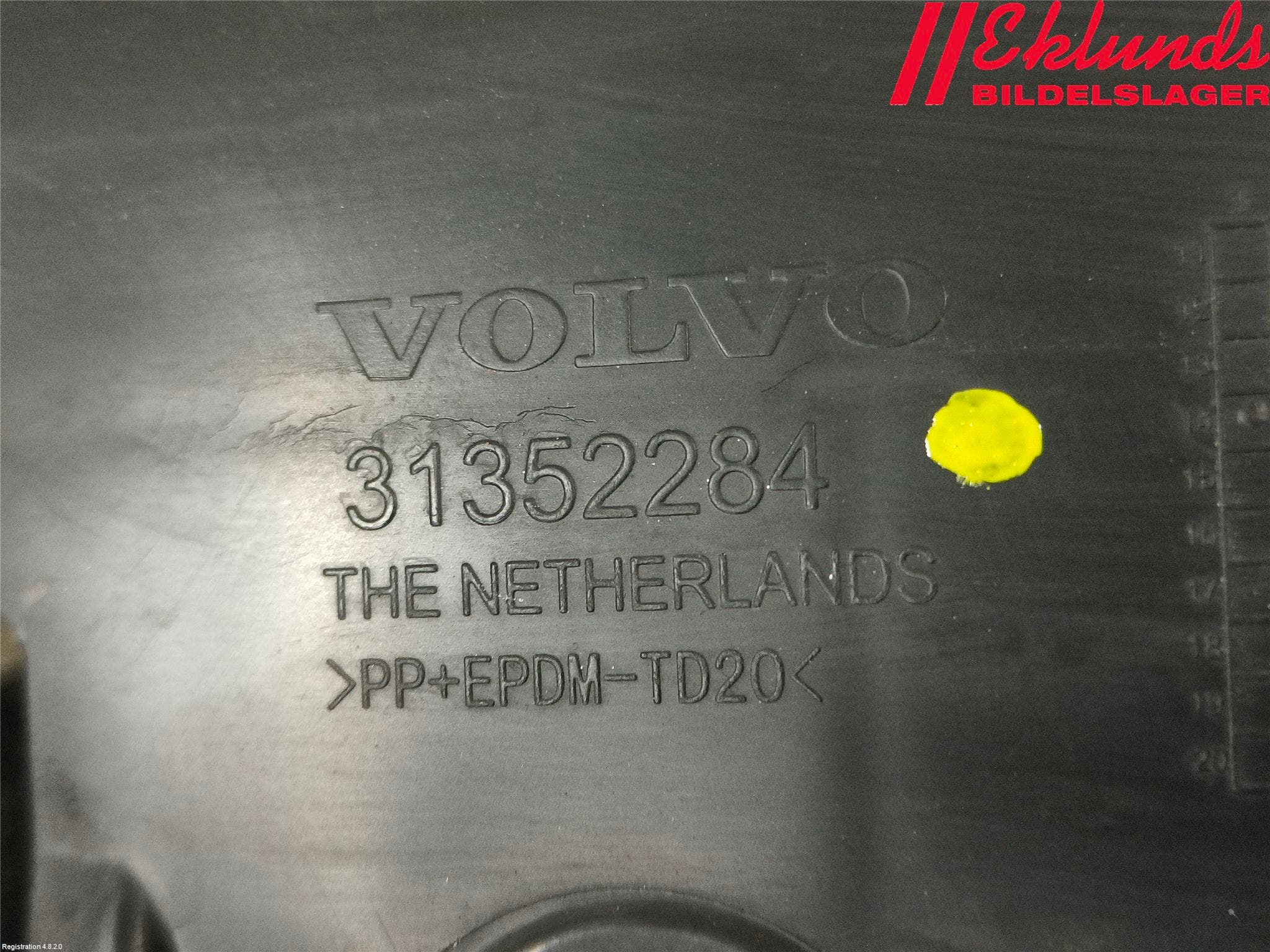 Volvo V60 14-18 Stötfångarfäste Bak Vä