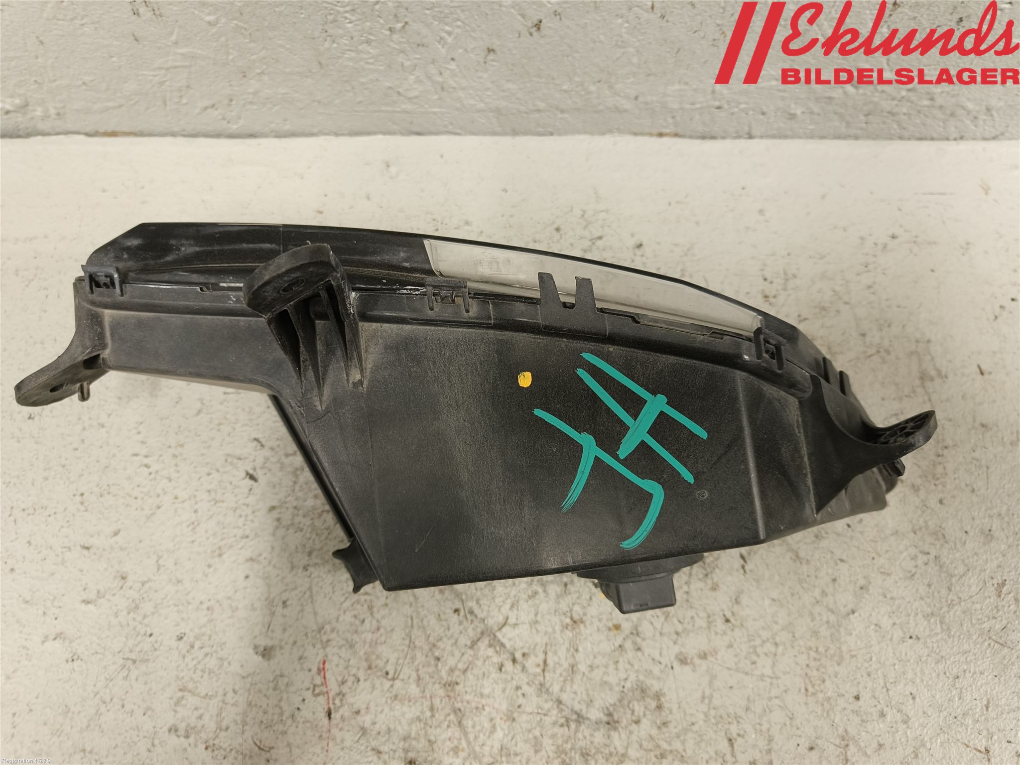 Opel INSIGNIA 17- Dimljus-Varselljus Fram