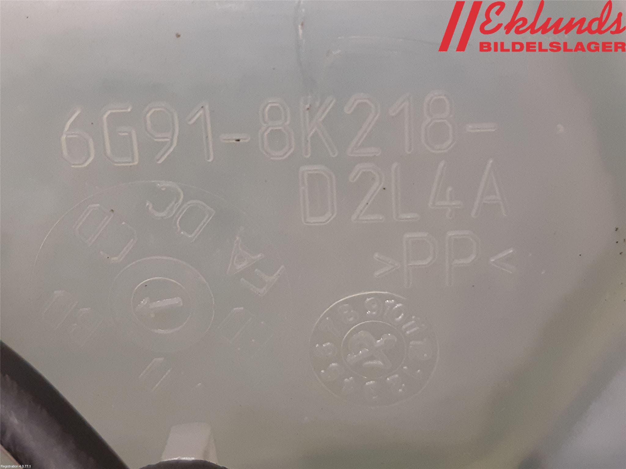 Volvo V70 08-13 Expansionstank