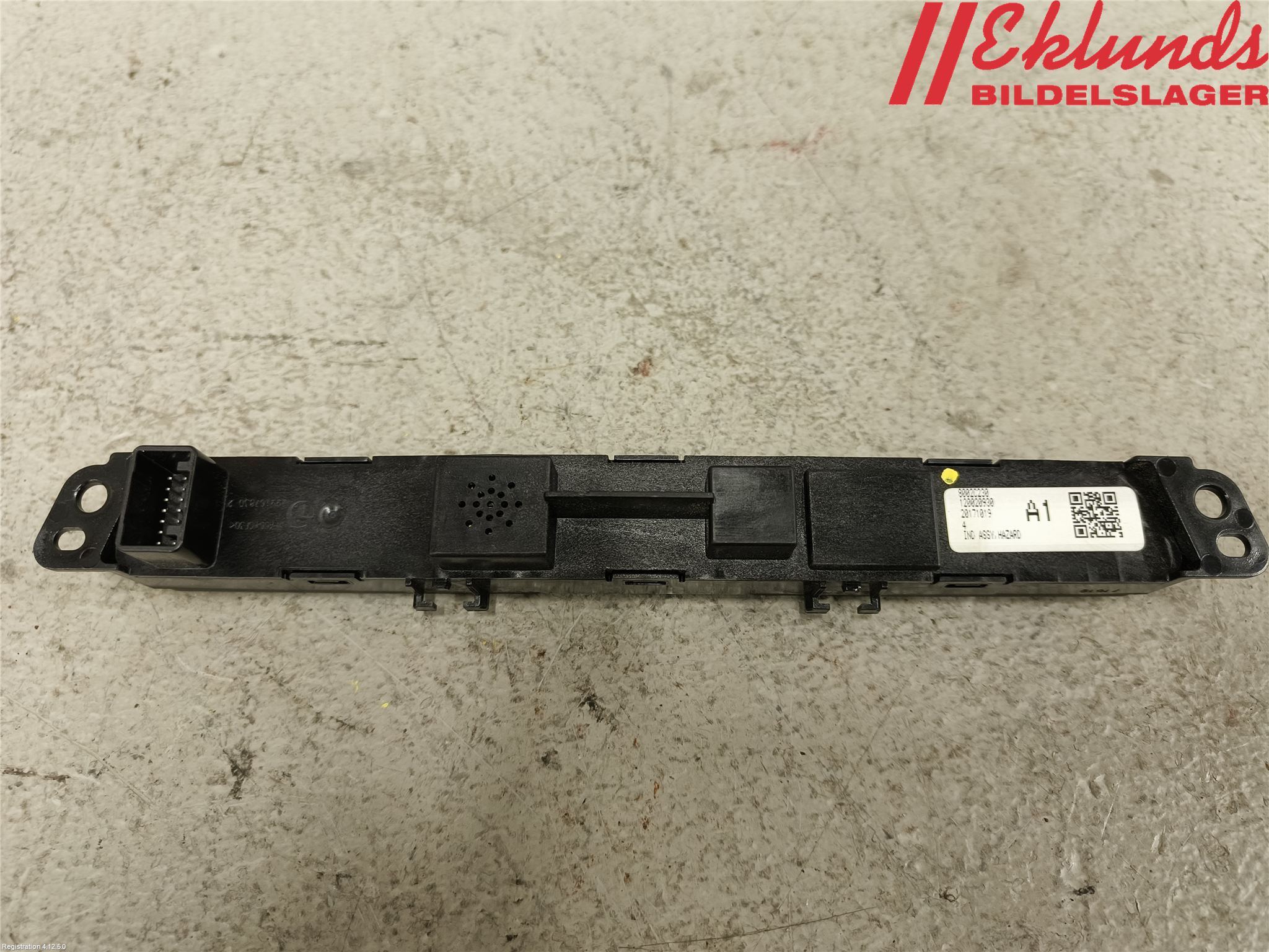 Mitsubishi ECLIPS CROSS Strömställare Varnings