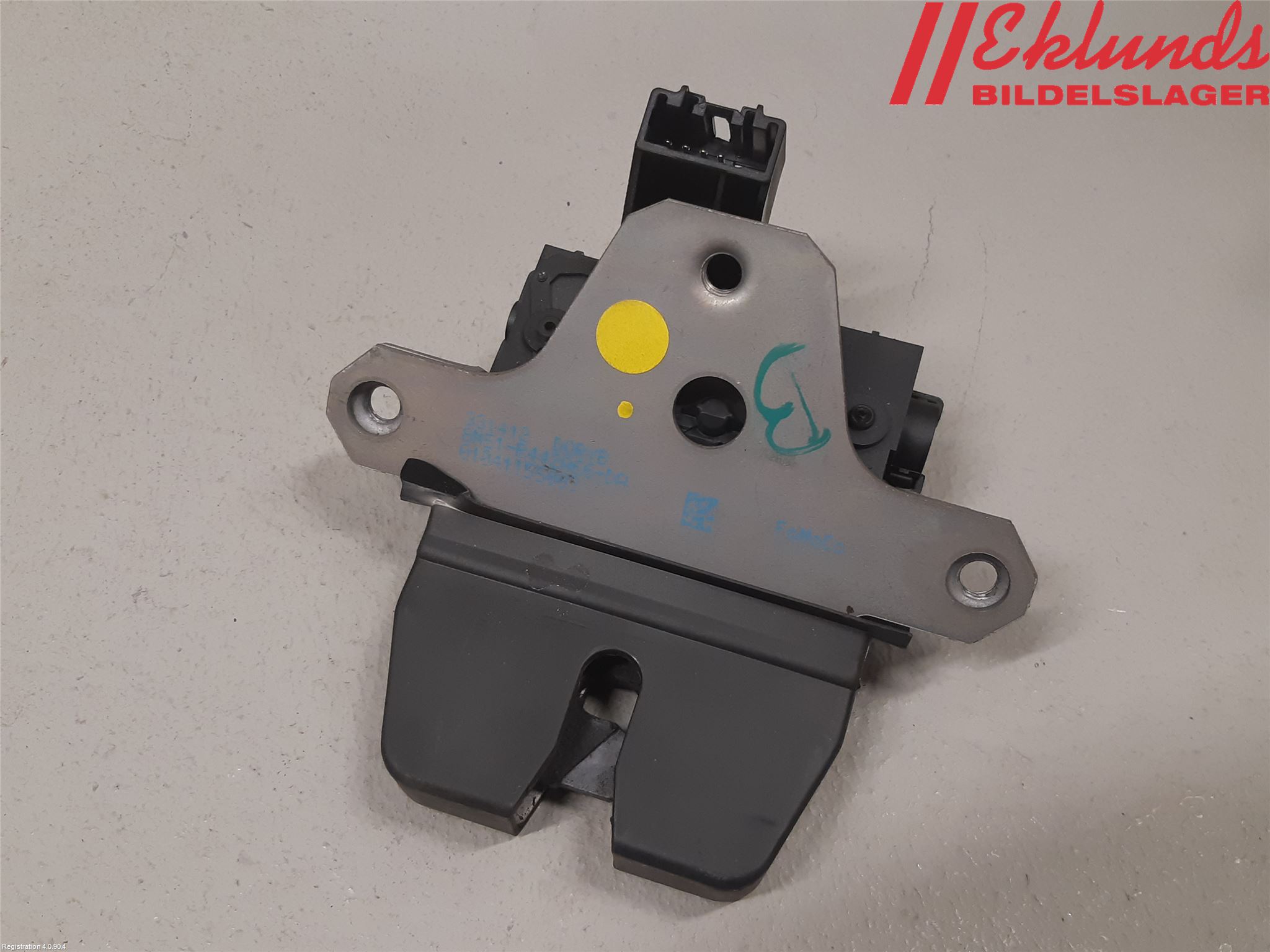 Ford C-MAX II  11-14 Låskista Baklucka