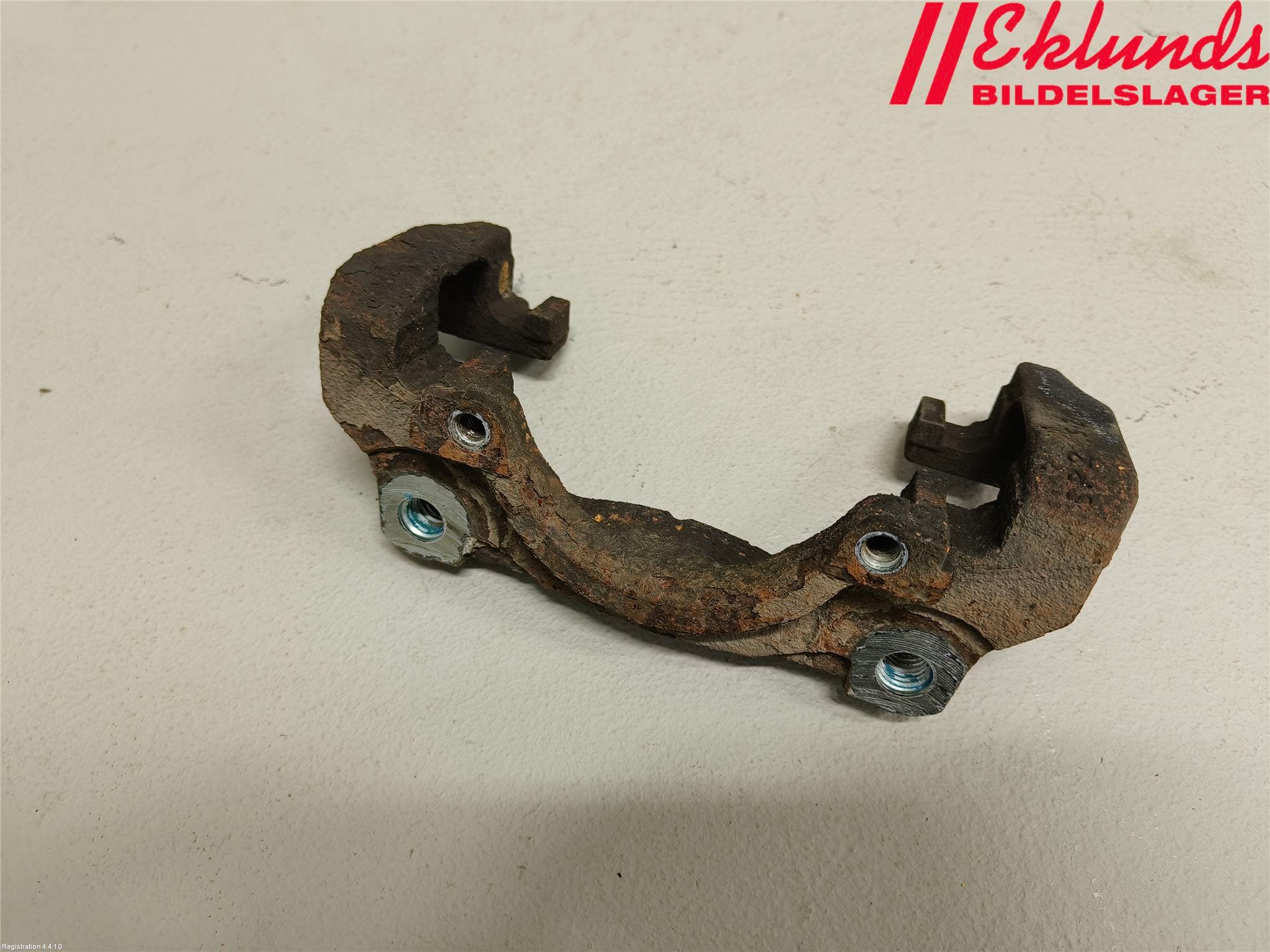 Ford MONDEO 15-22 Bromsokshållare