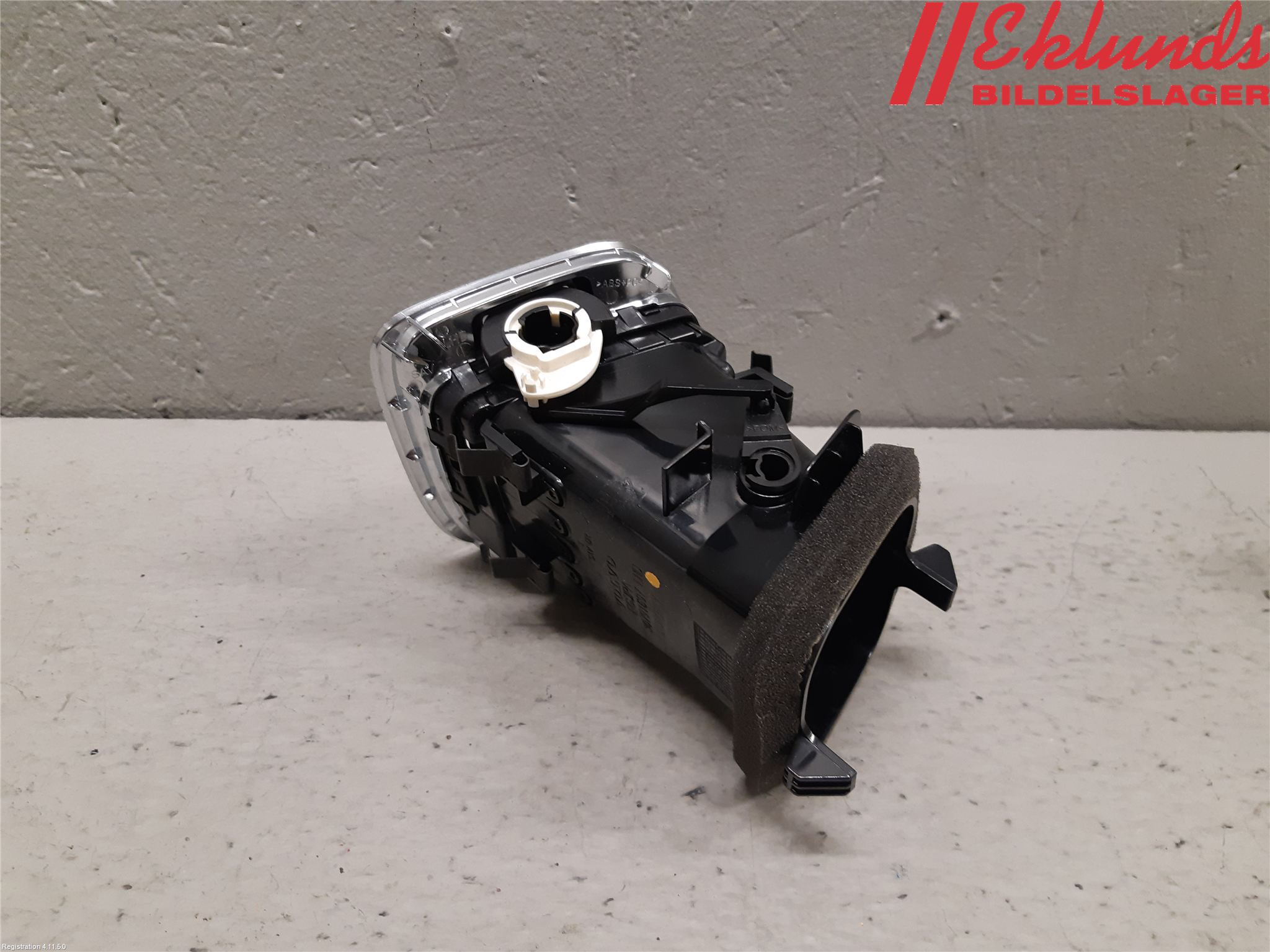 Volvo V60 11-13 Defrosterkanal-Munstycke