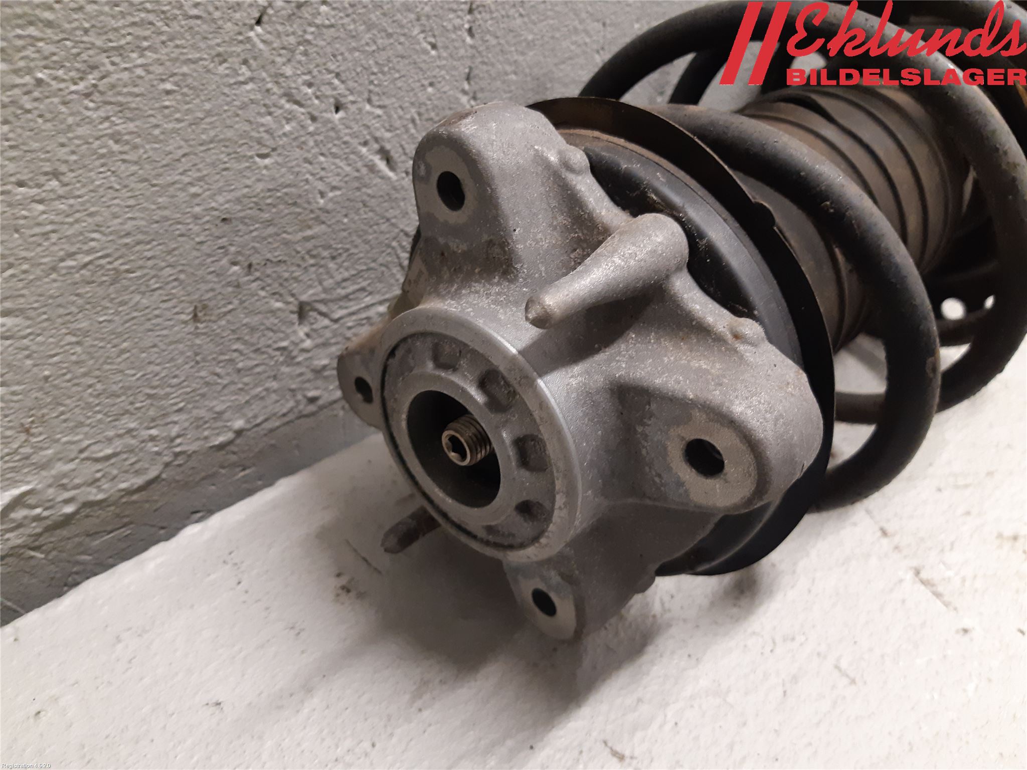 BMW 3 G20/G21/G80/G81 19- Fjäderben Fram Vänster