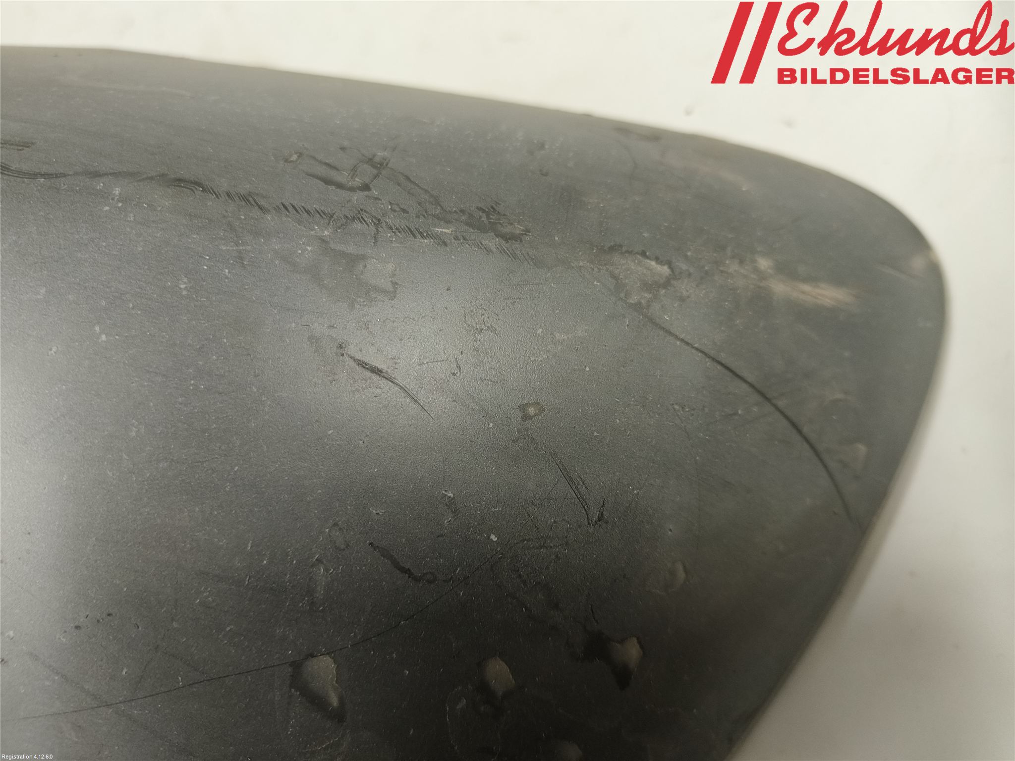 Peugeot 308 08-13 Stötfångardel Fram Mitt