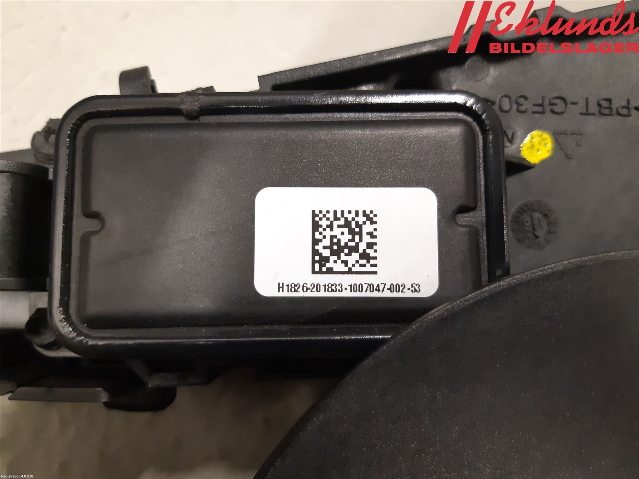 Volvo V90 17->> Gaspedal