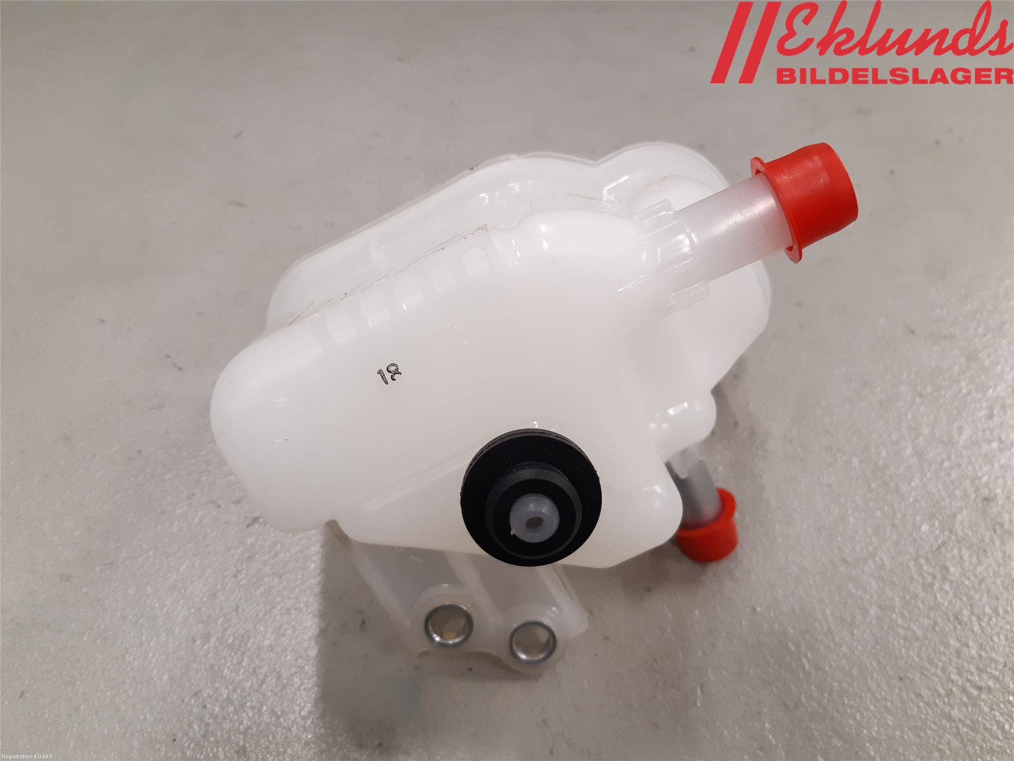 Toyota YARIS XP130 15-20 Expansionstank