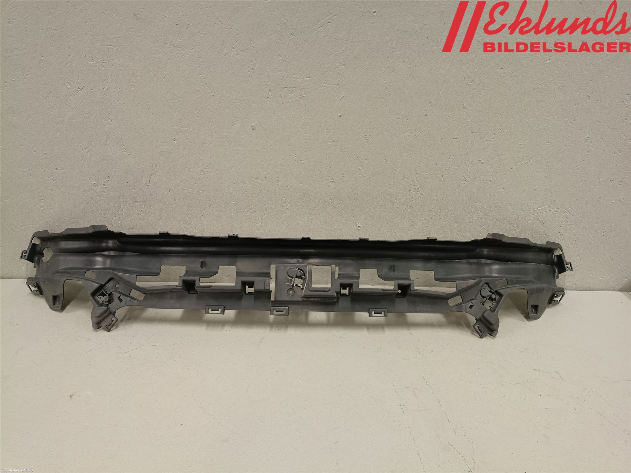 Volvo V40 12-19 Stötfångar Deformelement Fram