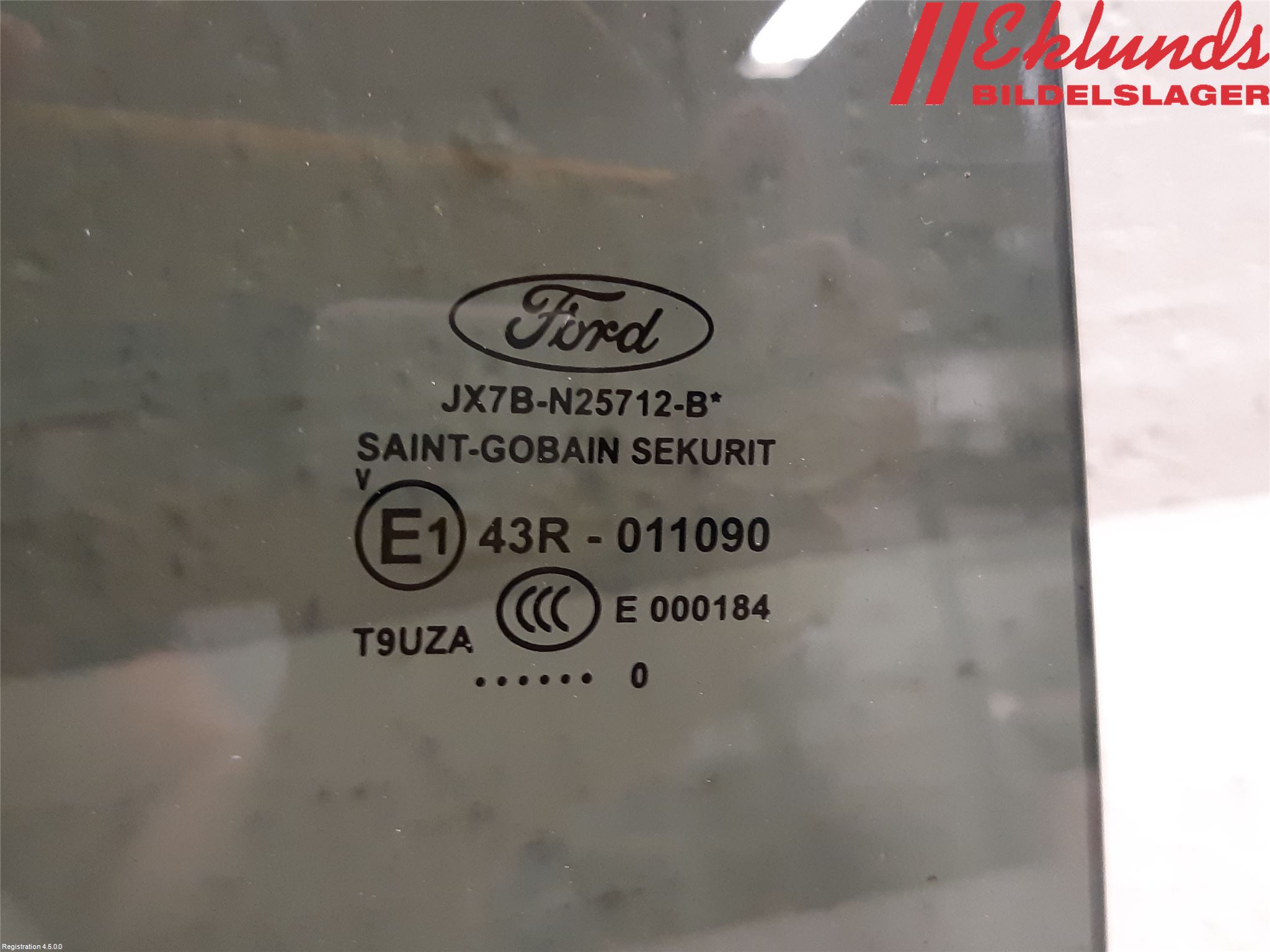 Ford FOCUS 19- Dörruta Bak Höger