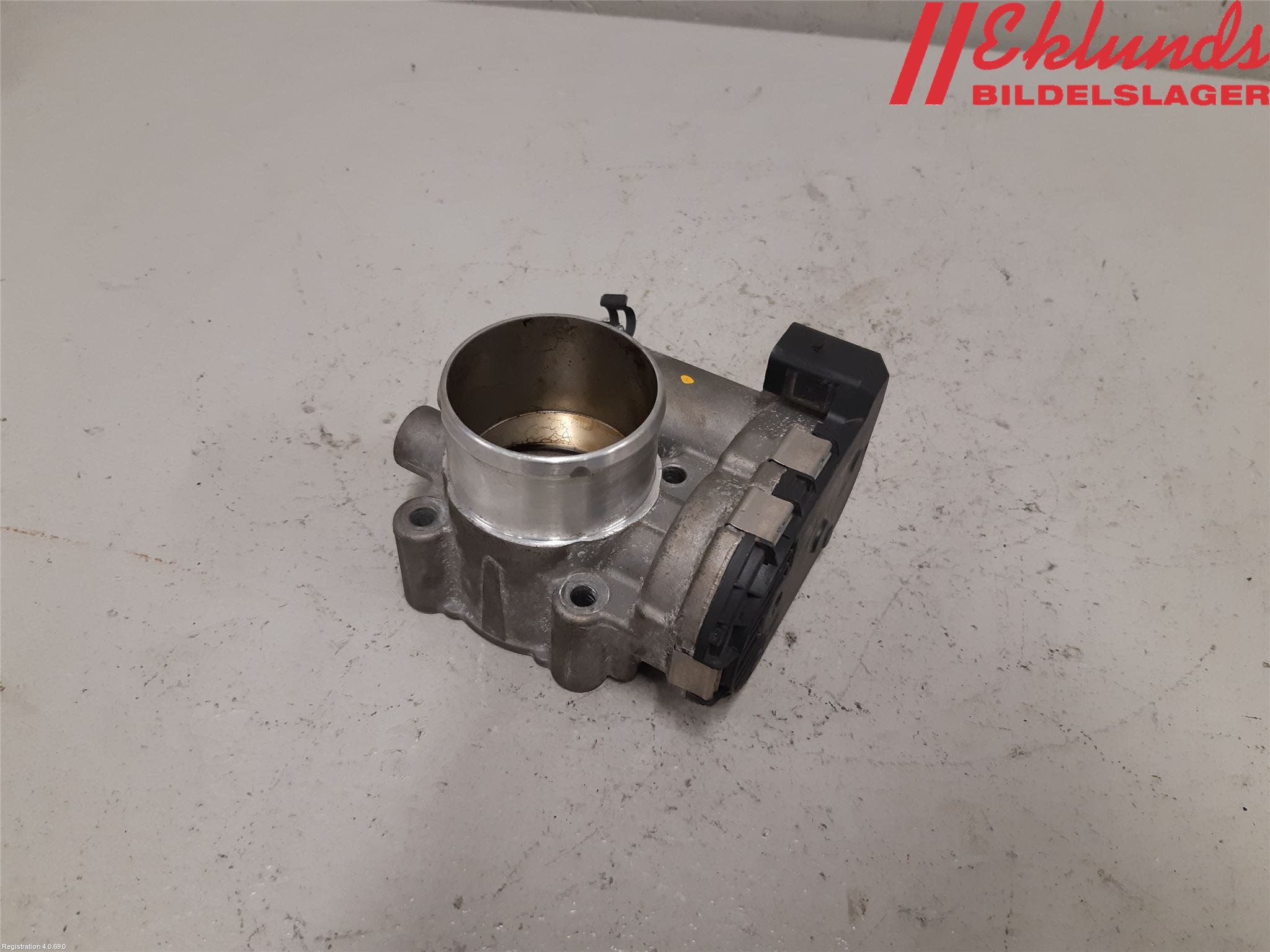 Volvo V60 11-13 Injspjällhus