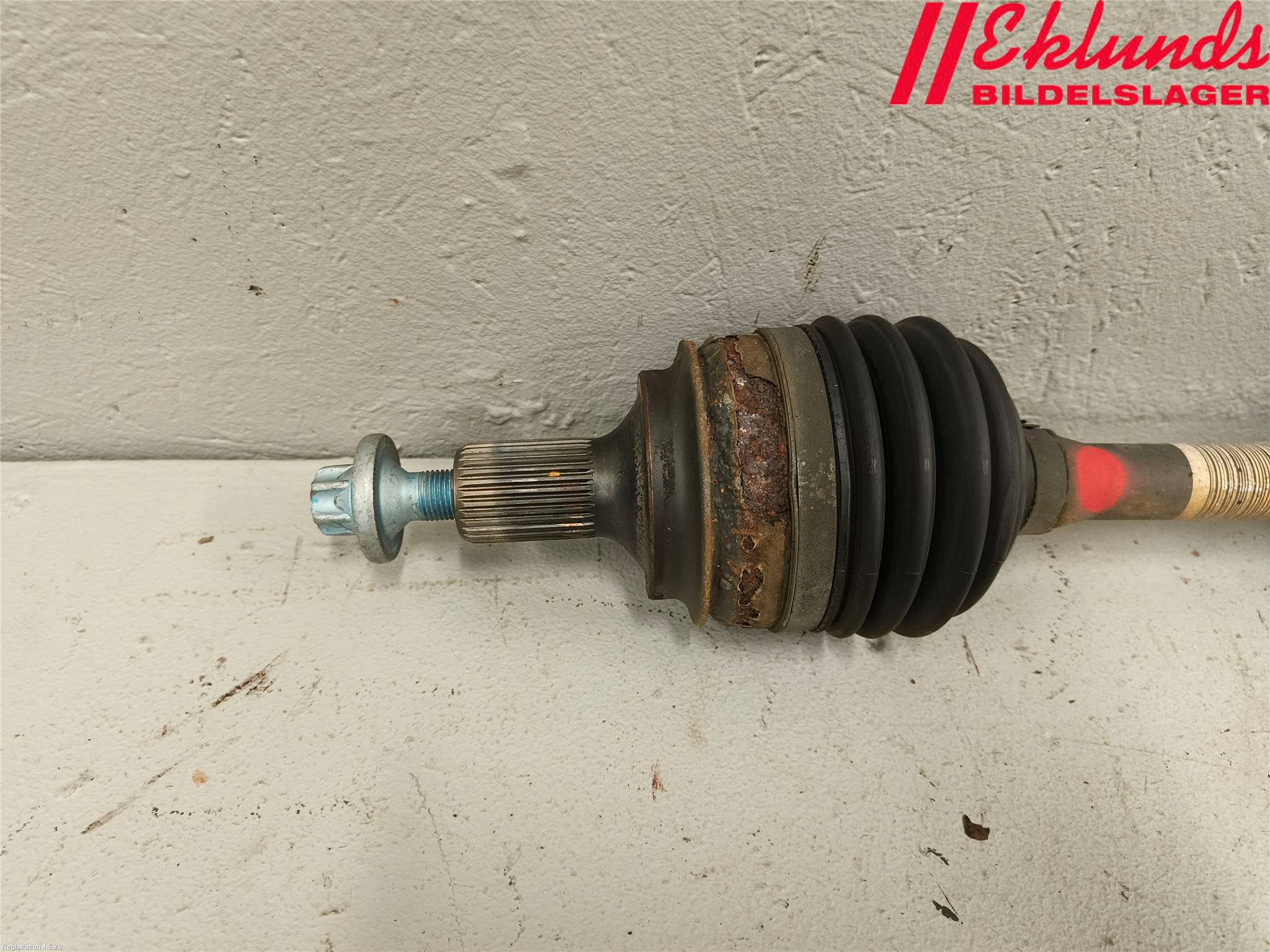 Mercedes-Benz MB GLK-KLASS (X204) 08-16 Drivaxel Fram Vänster