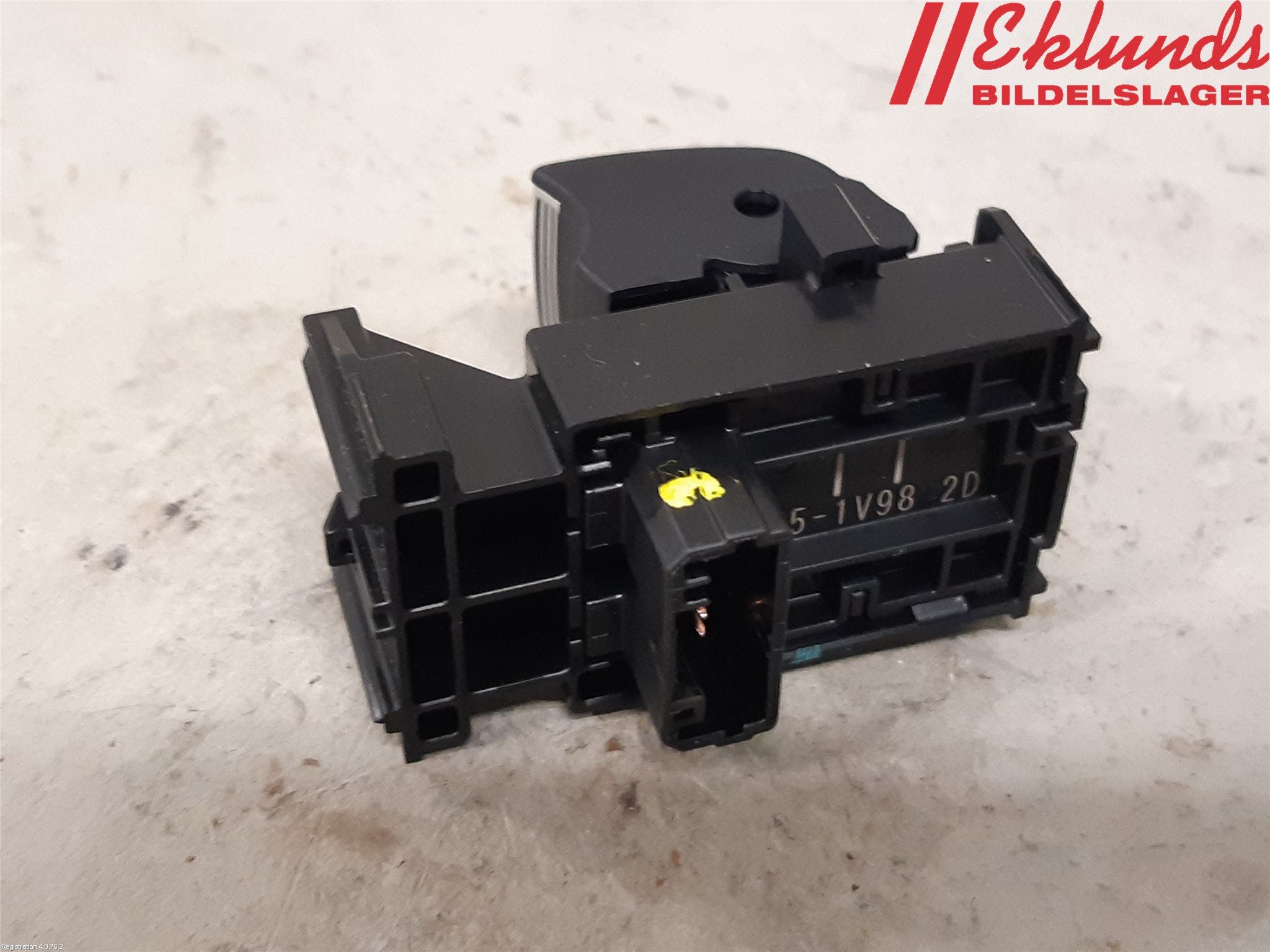 Toyota C-HR 16-23 Strömställare Elhiss