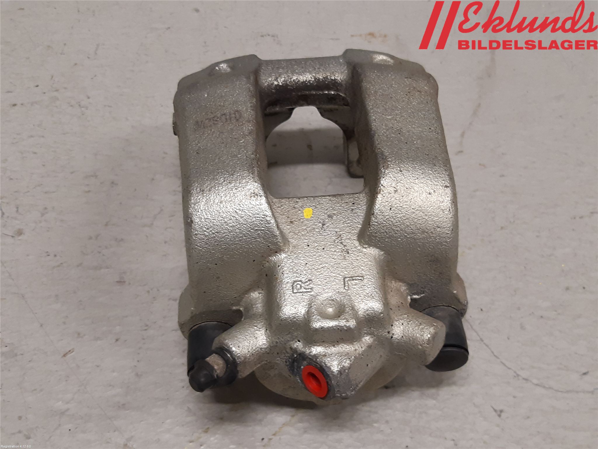 BMW 3 F30/F31/F80 12-19 Bromsok Fram Höger