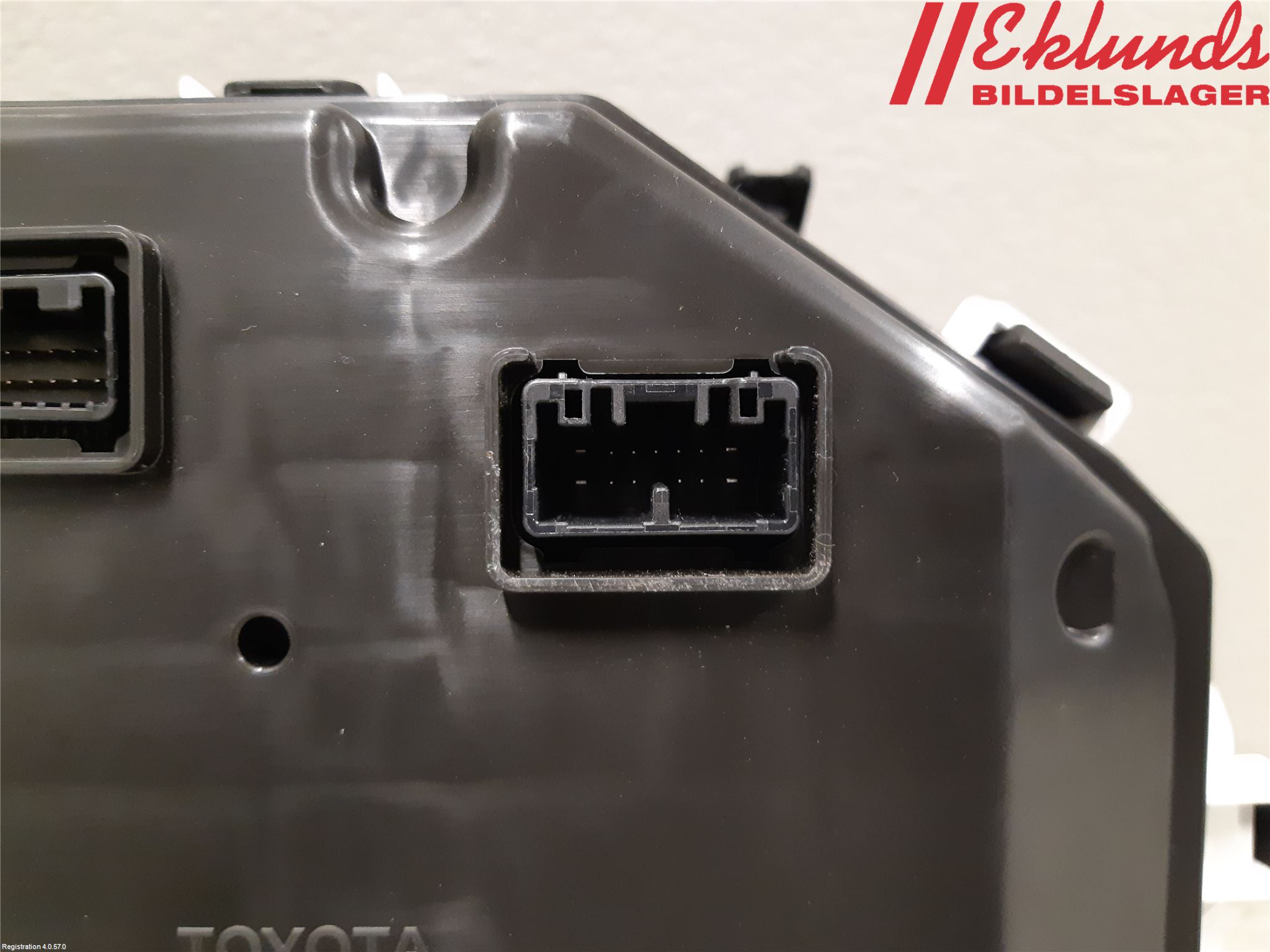 Toyota YARIS XP130 15-20 Instrument Komb