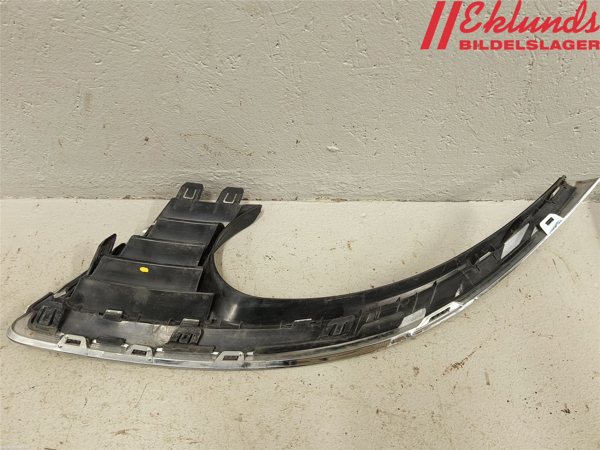 Saab 9-5     06-10 Grilldel Mitt