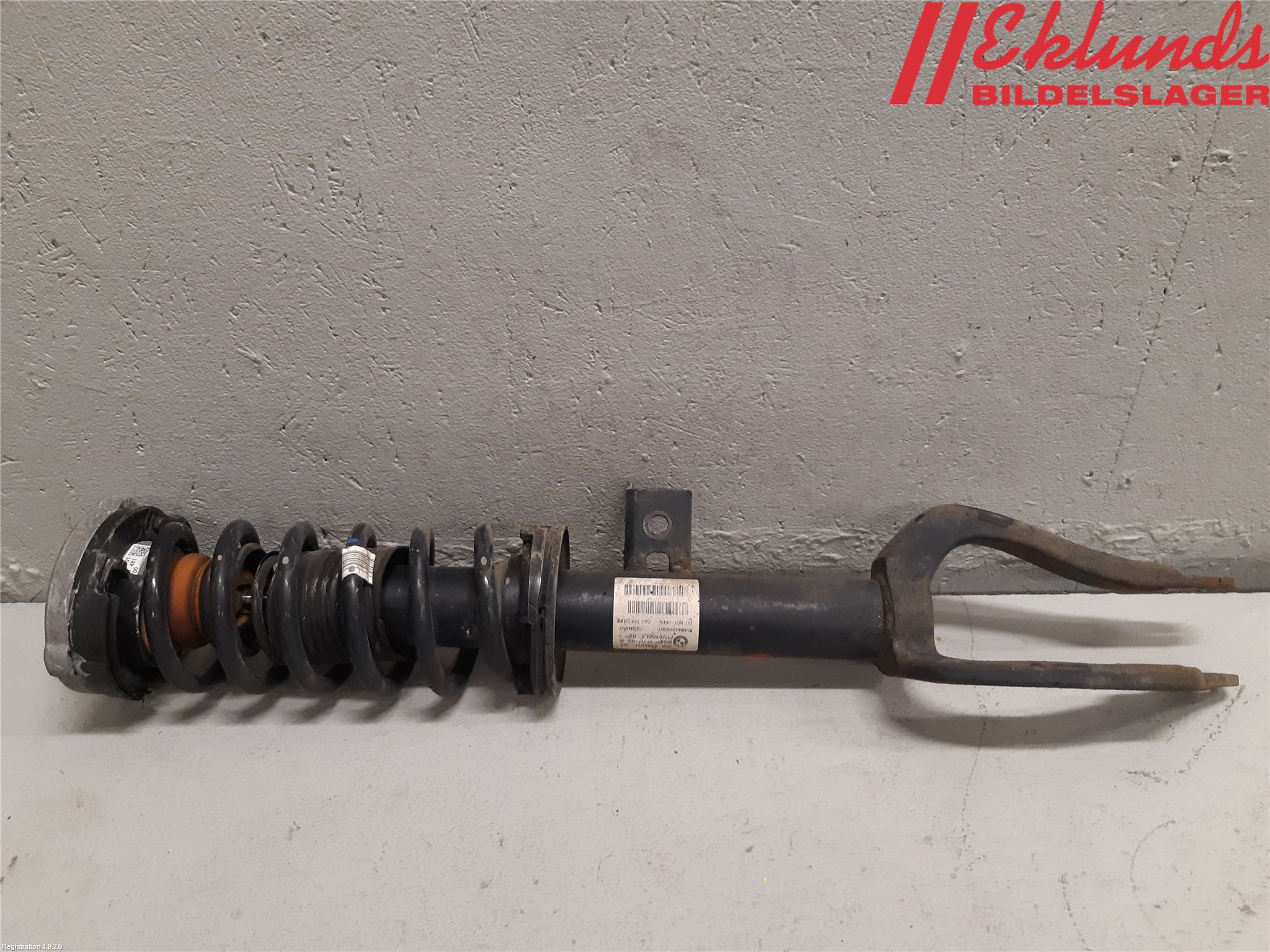 BMW 5 F10/F11/F18 09-17 Fjäderben Fram Vänster