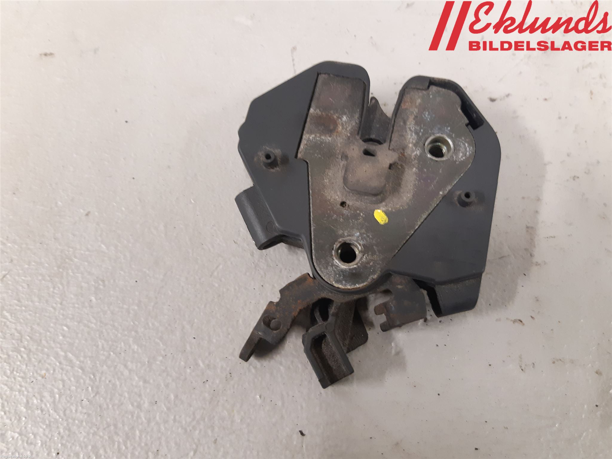 Volvo V70 00-04 Huvlås