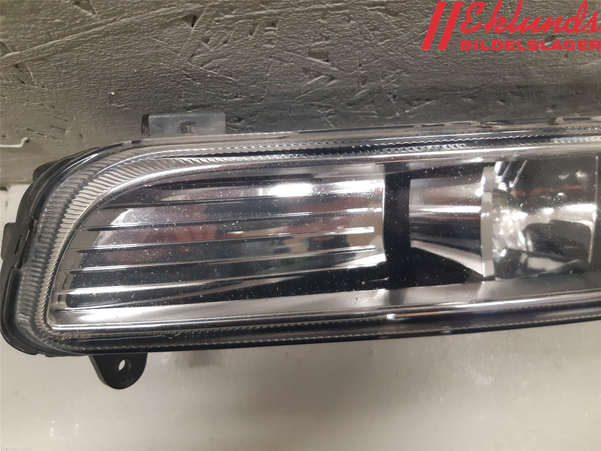 Volkswagen VW PASSAT 11-14 Dimljus-Varselljus Fram