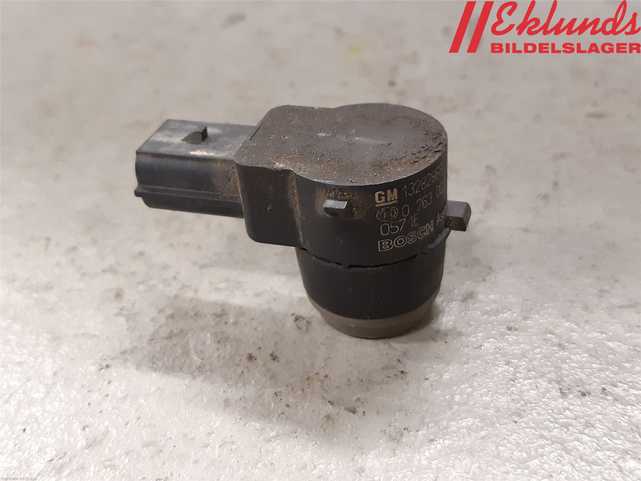 Opel INSIGNIA 09-16 Parkeringshjälp Frontsensor