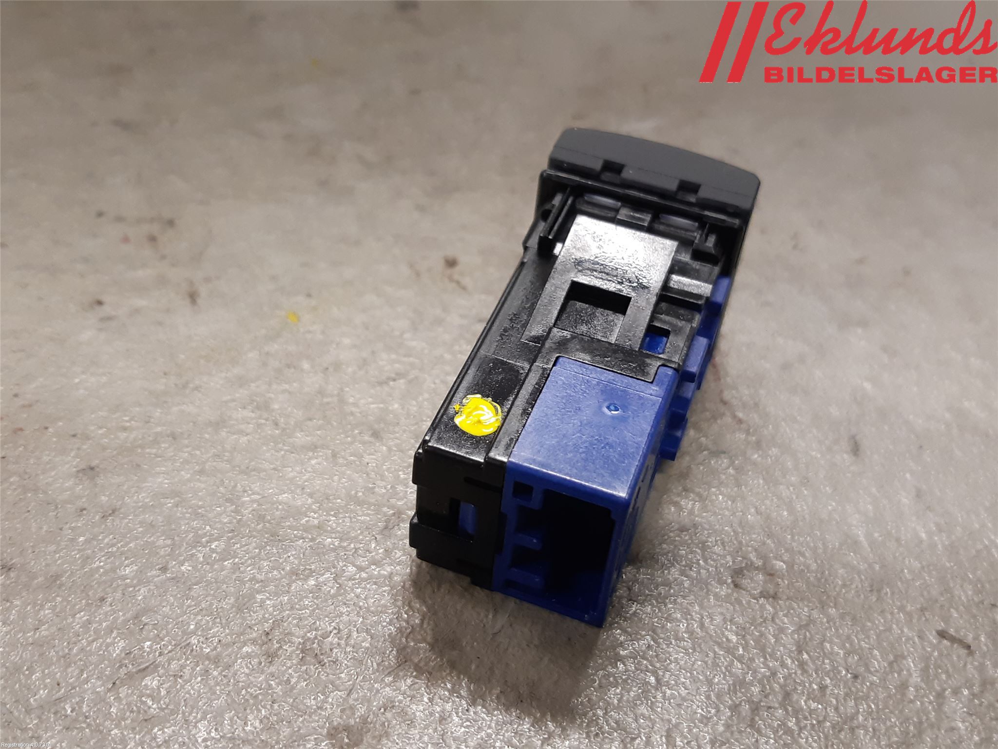 Toyota COROLLA 19- Strömställare Övrigt