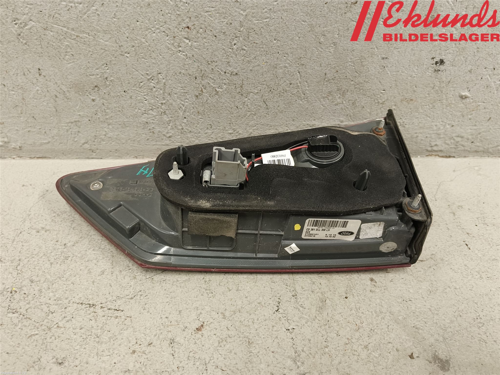 Ford MONDEO 15-22 Bakljus Lucka Hö