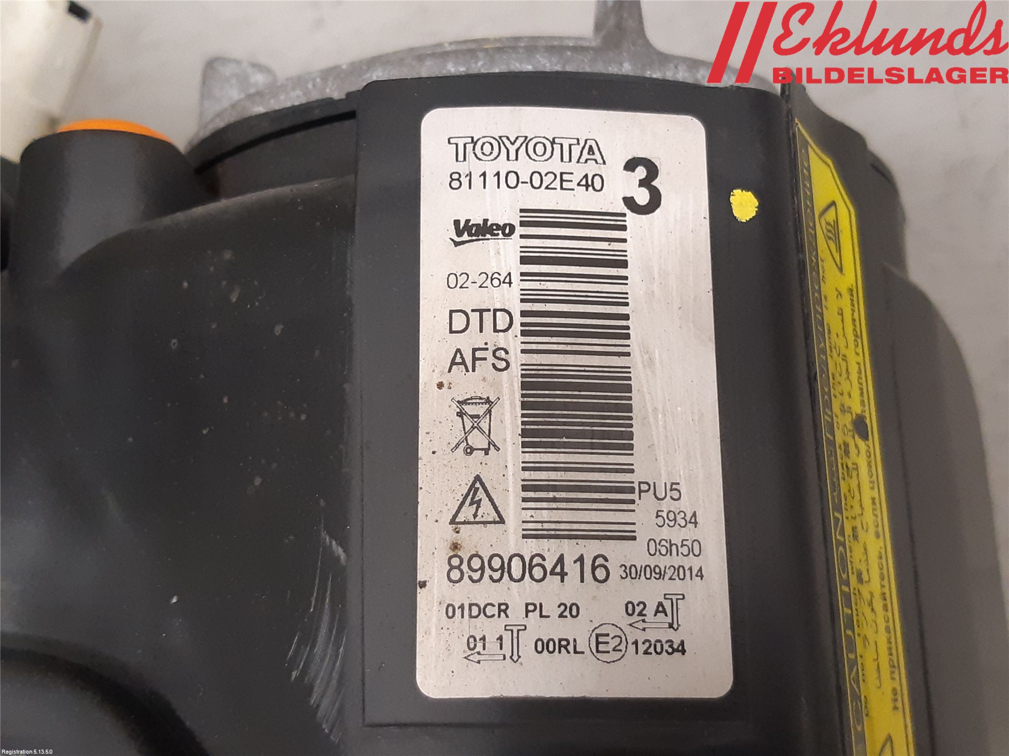 Toyota AURIS 13-19 Strålkastare Höger