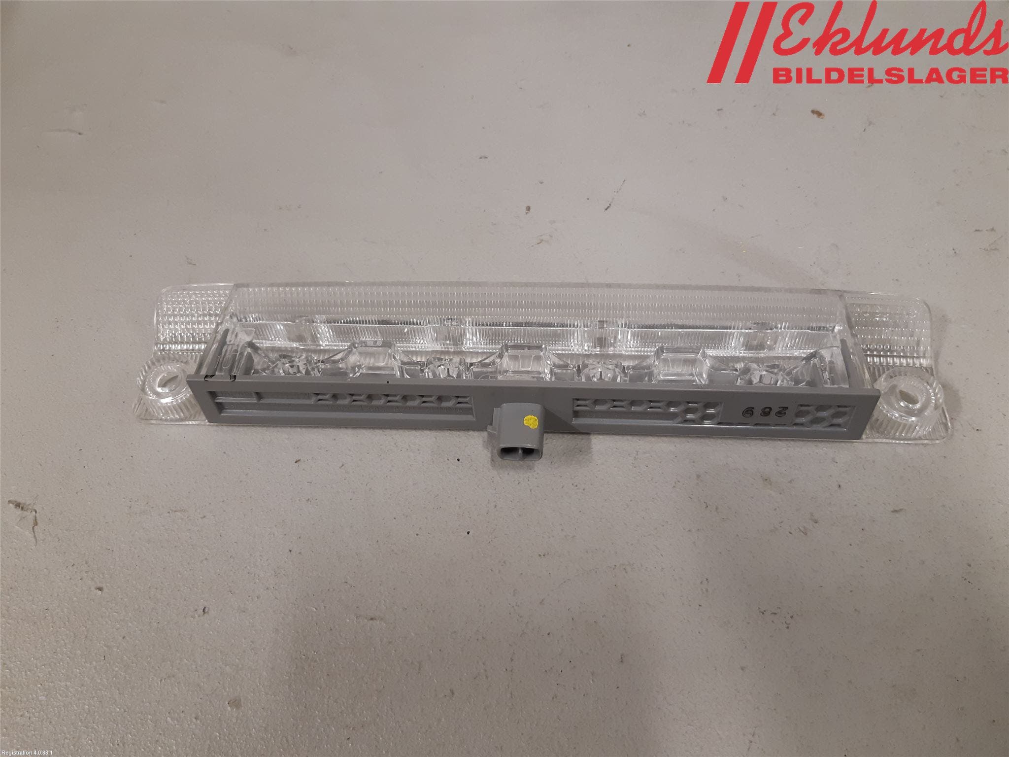 Toyota YARIS CROSS XP21 21- Bromsljus Bakruta