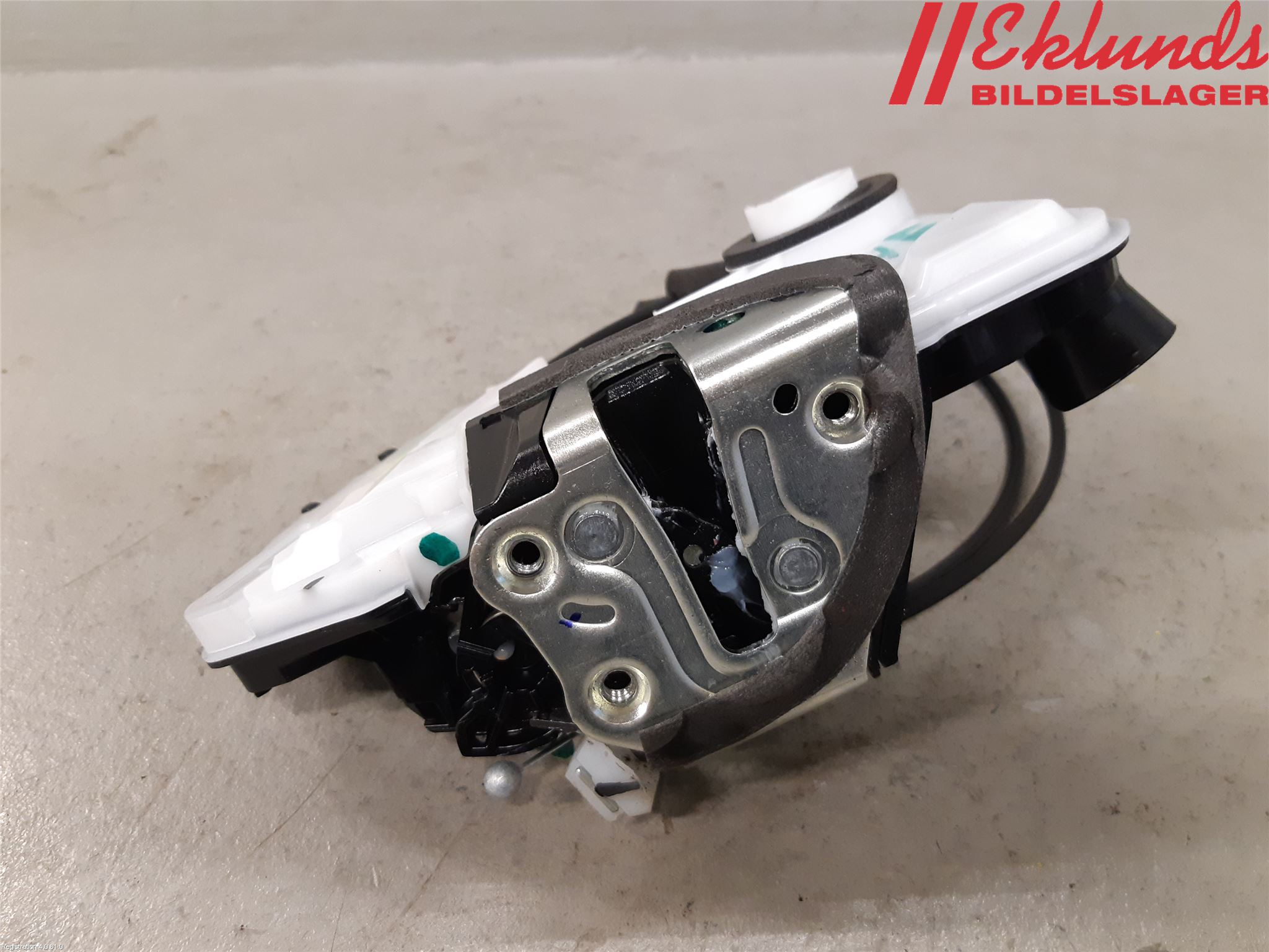 Toyota COROLLA 19- Låskista-Dörrlås