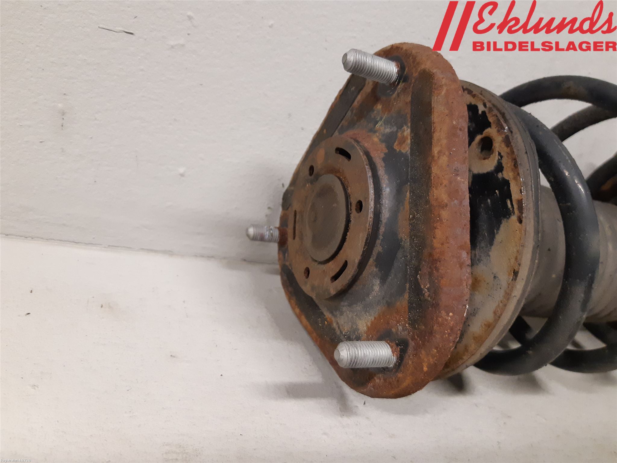 Toyota AURIS 10-12 Fjäderben Fram Höger
