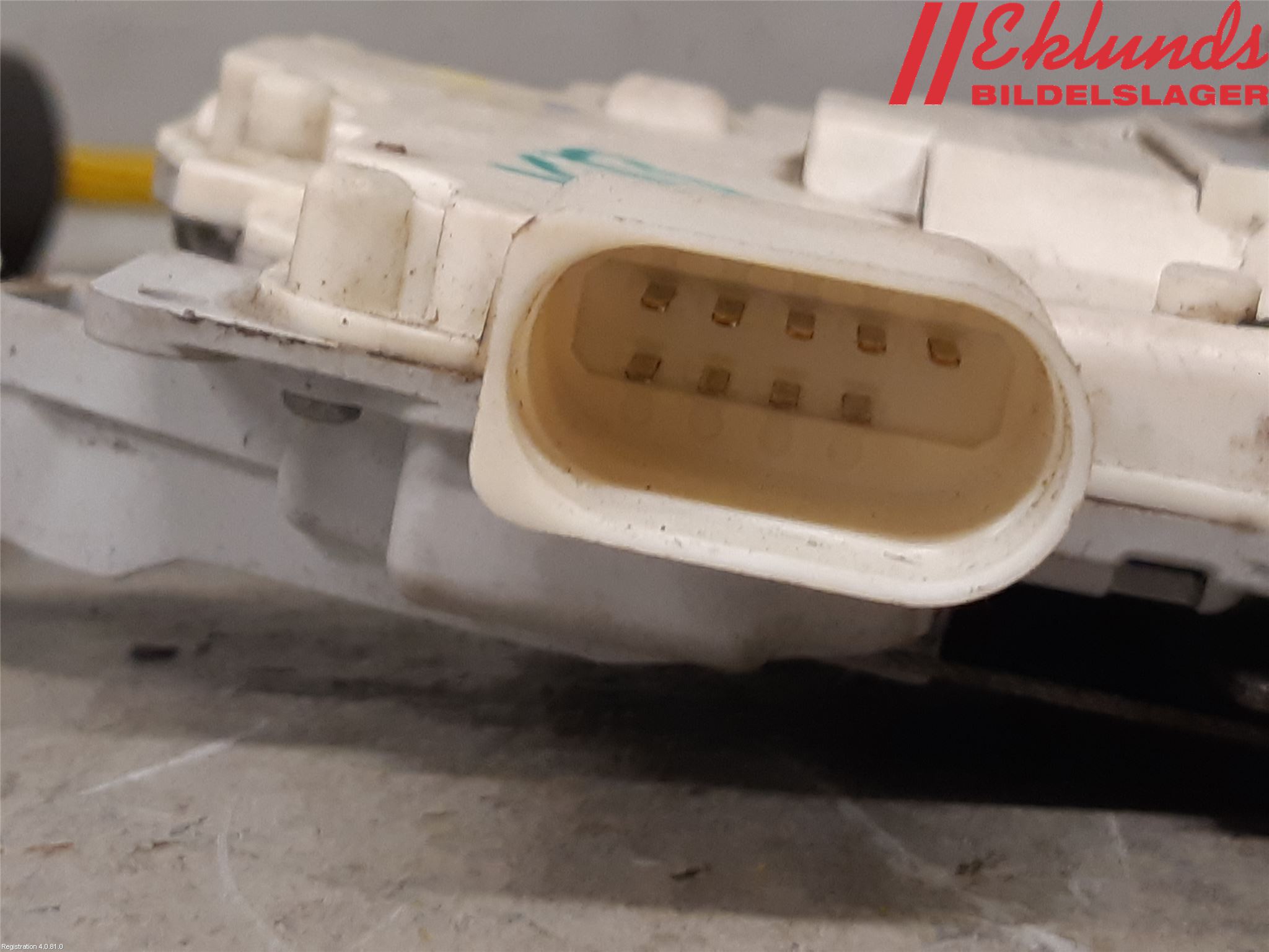 Audi A6/S6     05-11 Låskista-Dörrlås