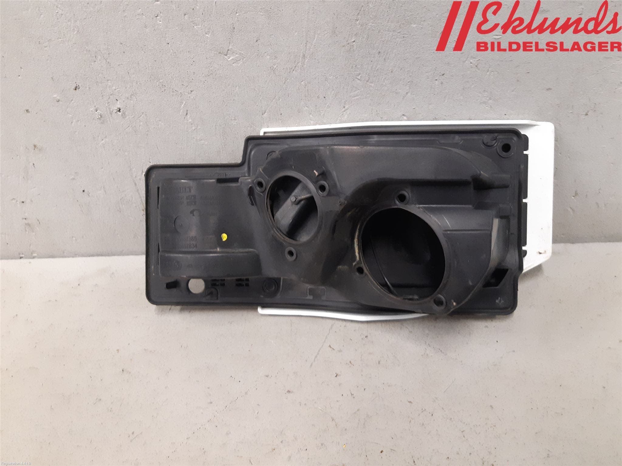 Opel VIVARO 15-19 Tanklucka