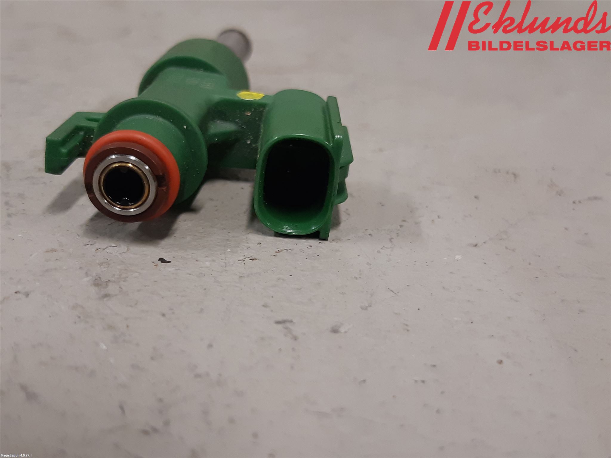 Toyota YARIS XP21 20- Injspridare