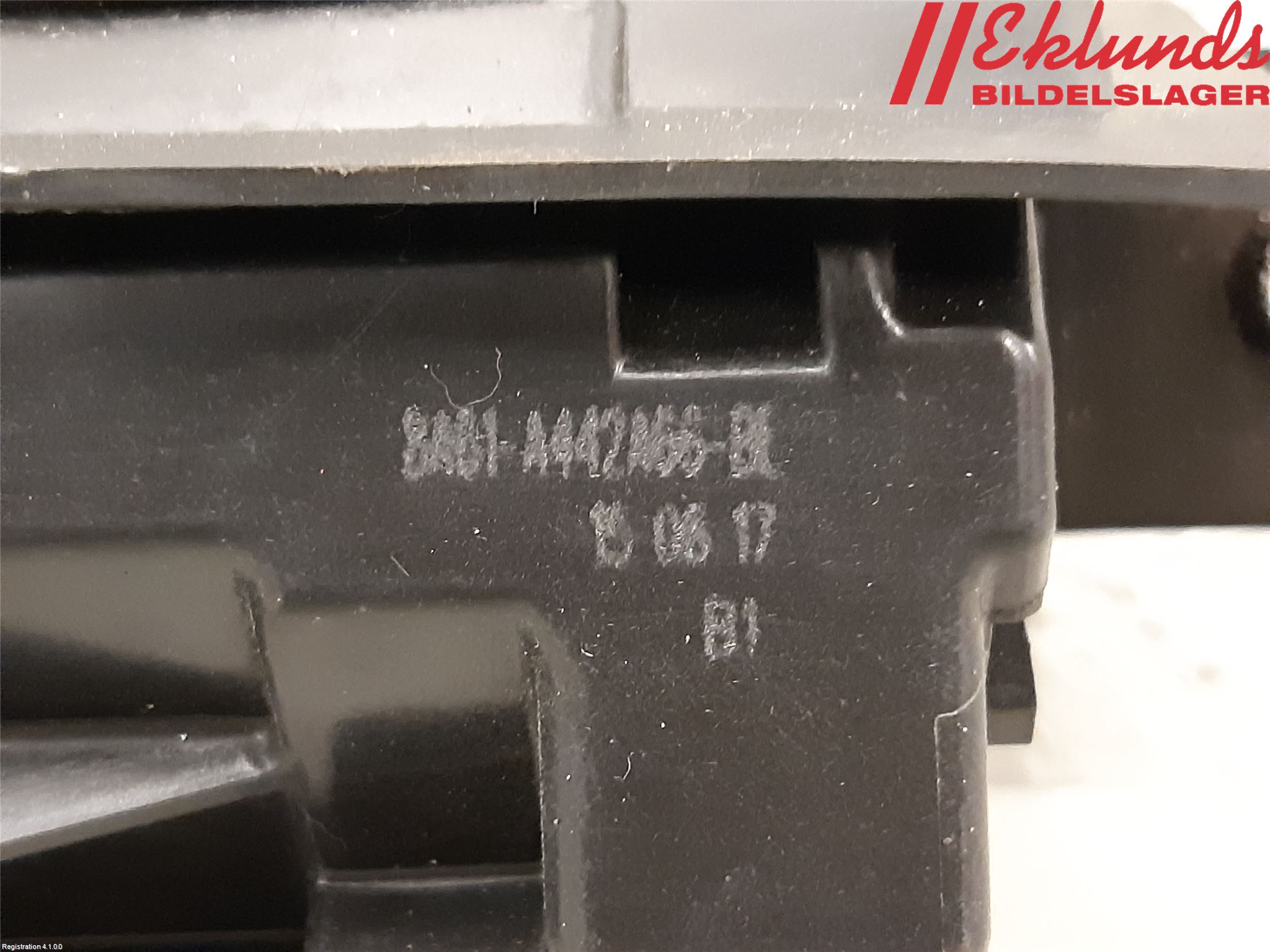 Ford FIESTA 13-17 Låskista Baklucka