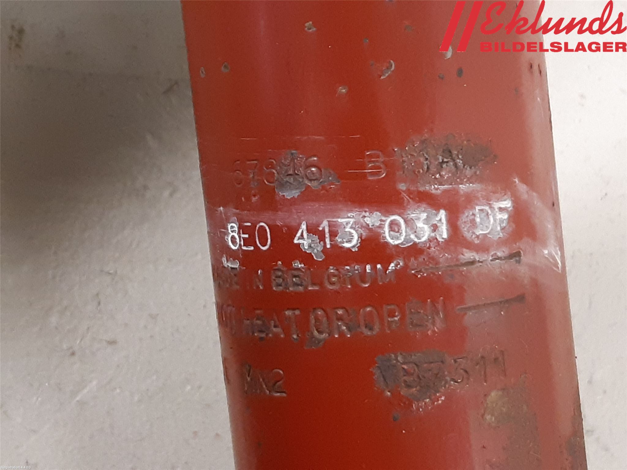 Audi A4/S4 05-07 Fjäderben Fram Vänster