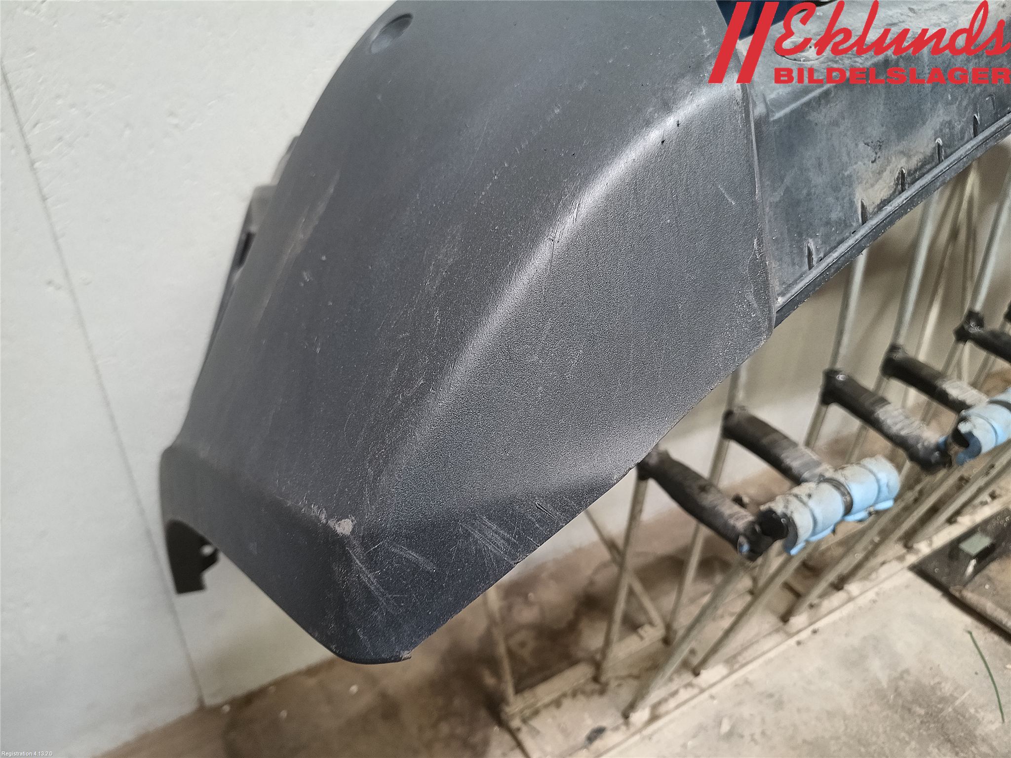 BMW X3 E83     03-10 Stötfångarbeklädnad Fram