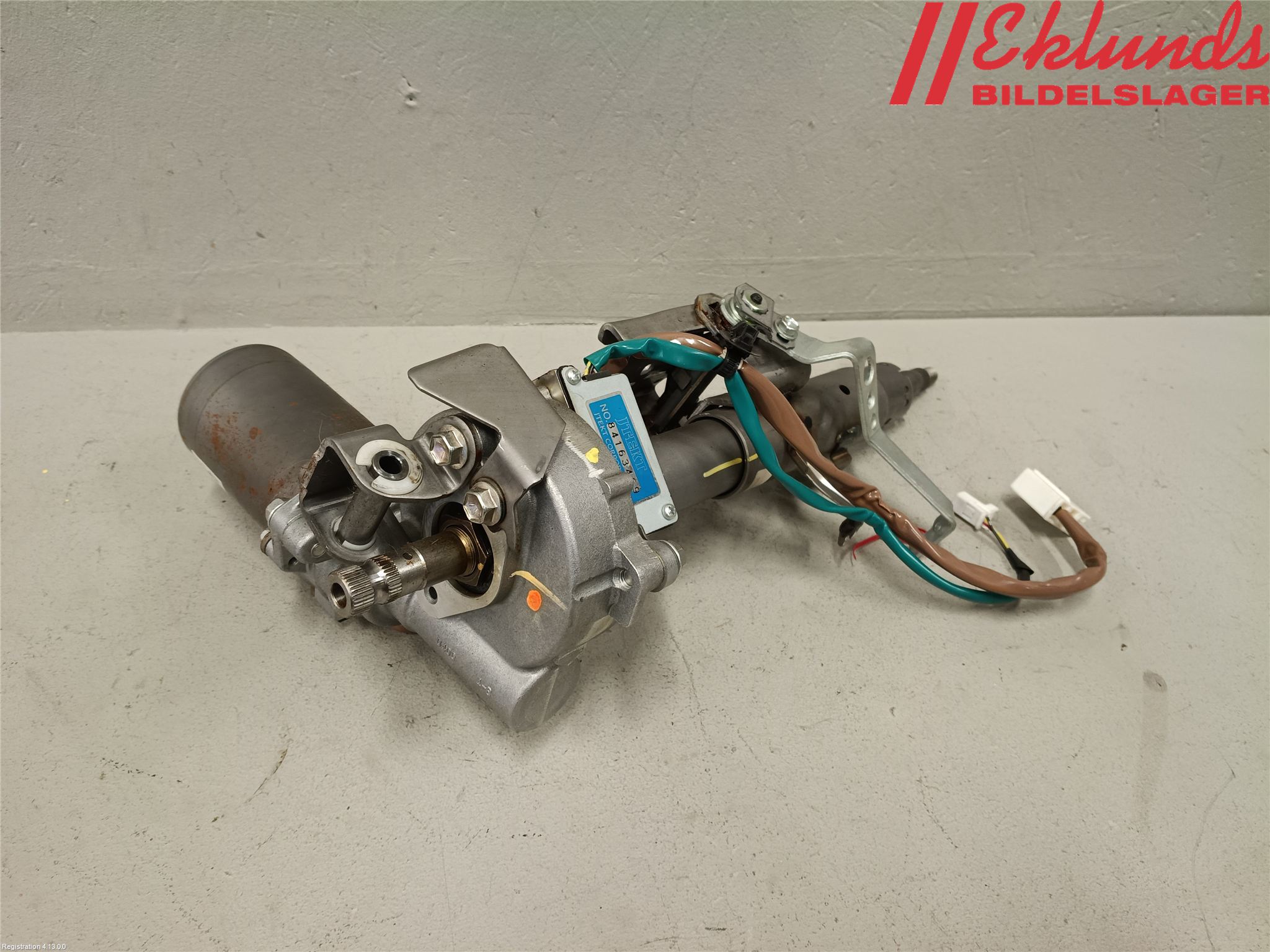 Toyota PRIUS NWH20 04-08 Rattaxelagg Med Inb Servo