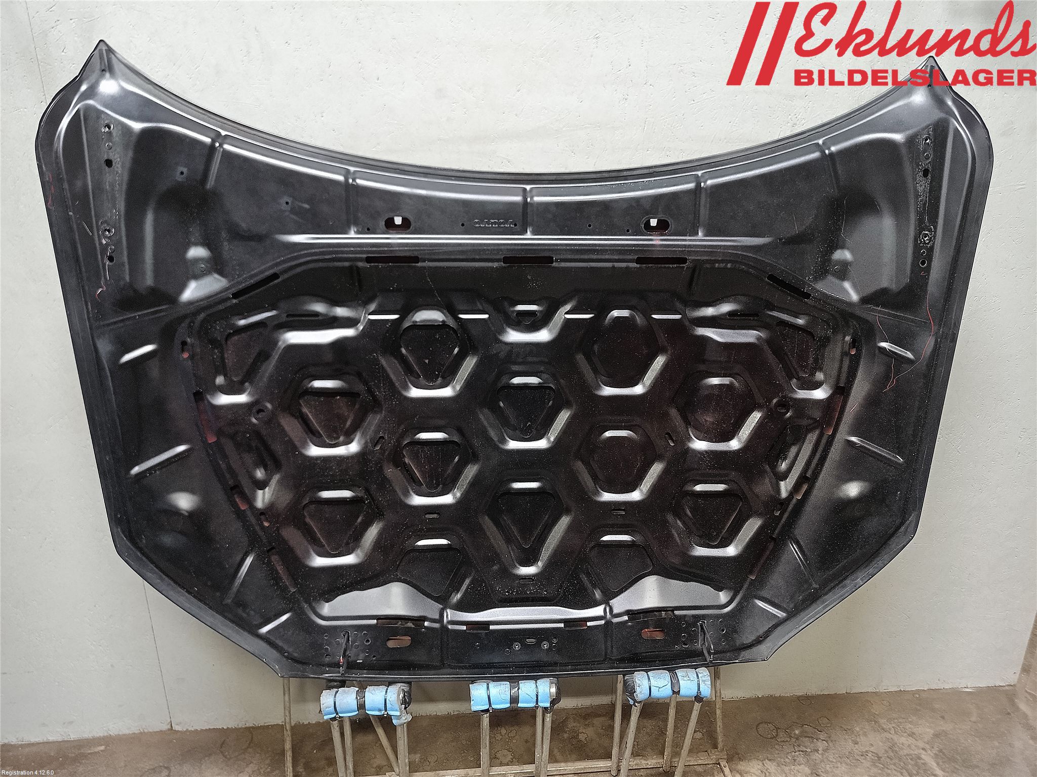 Volvo V70 14-16 Huv Fram