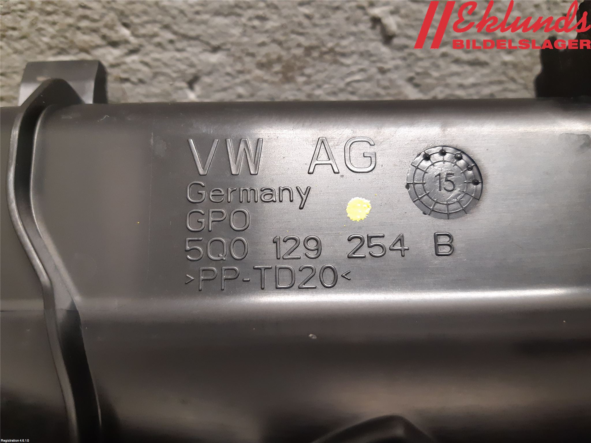 Volkswagen VW PASSAT 15-19 Deflektor Plåt-Plast Kylning