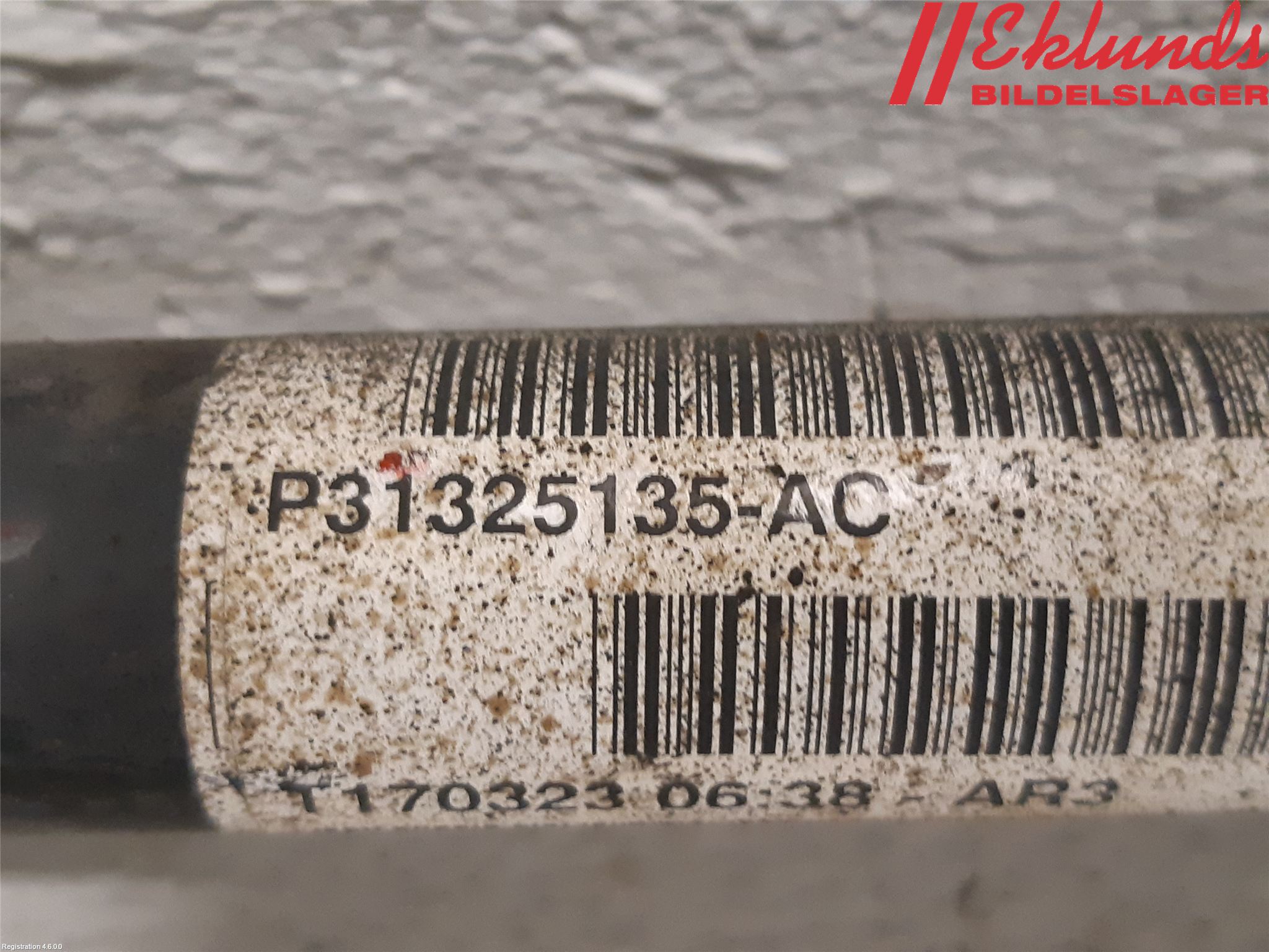 Volvo XC60 14-17 Drivaxel Bak Höger