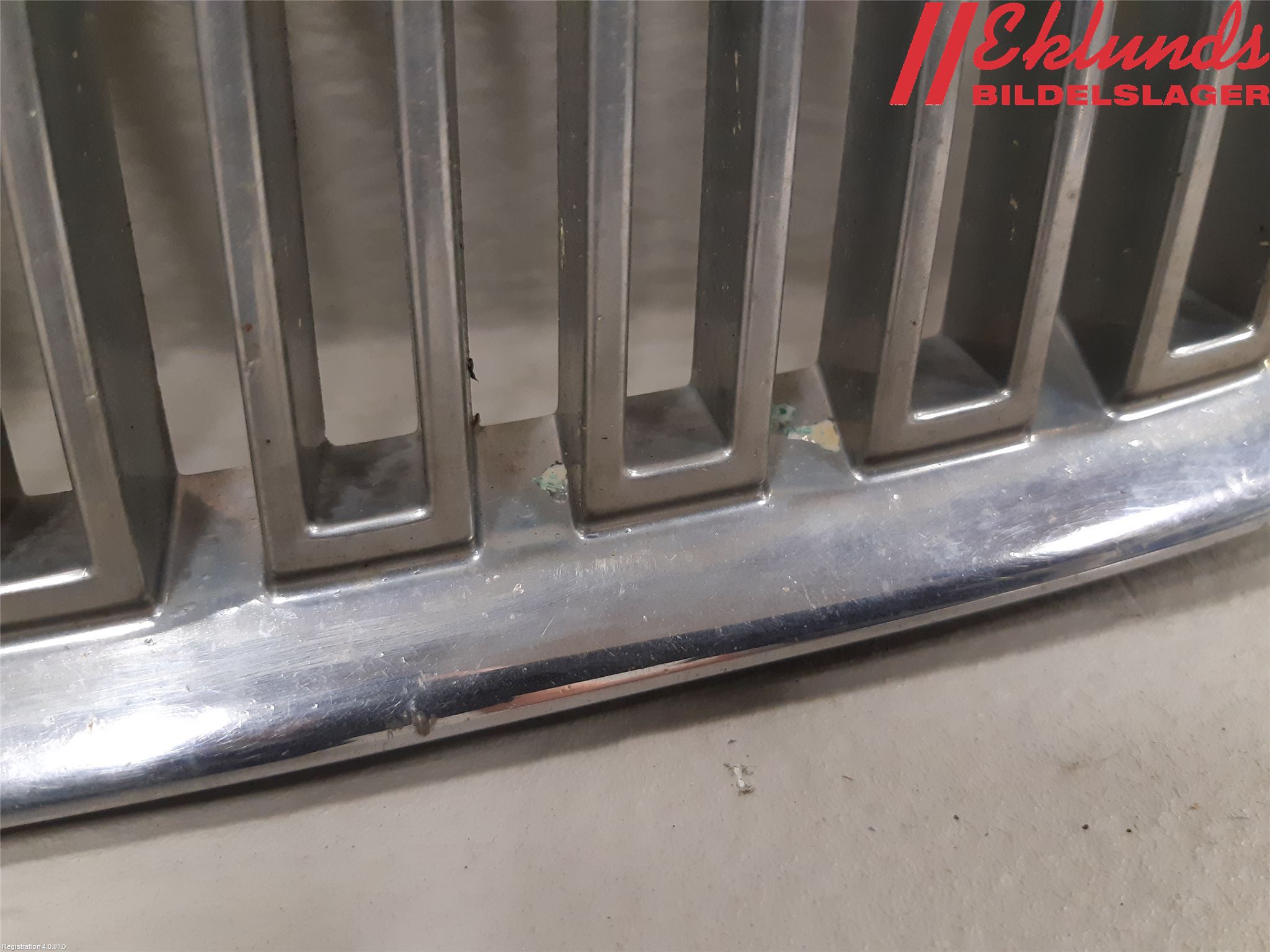 Volvo V70 00-04 Grill Komp