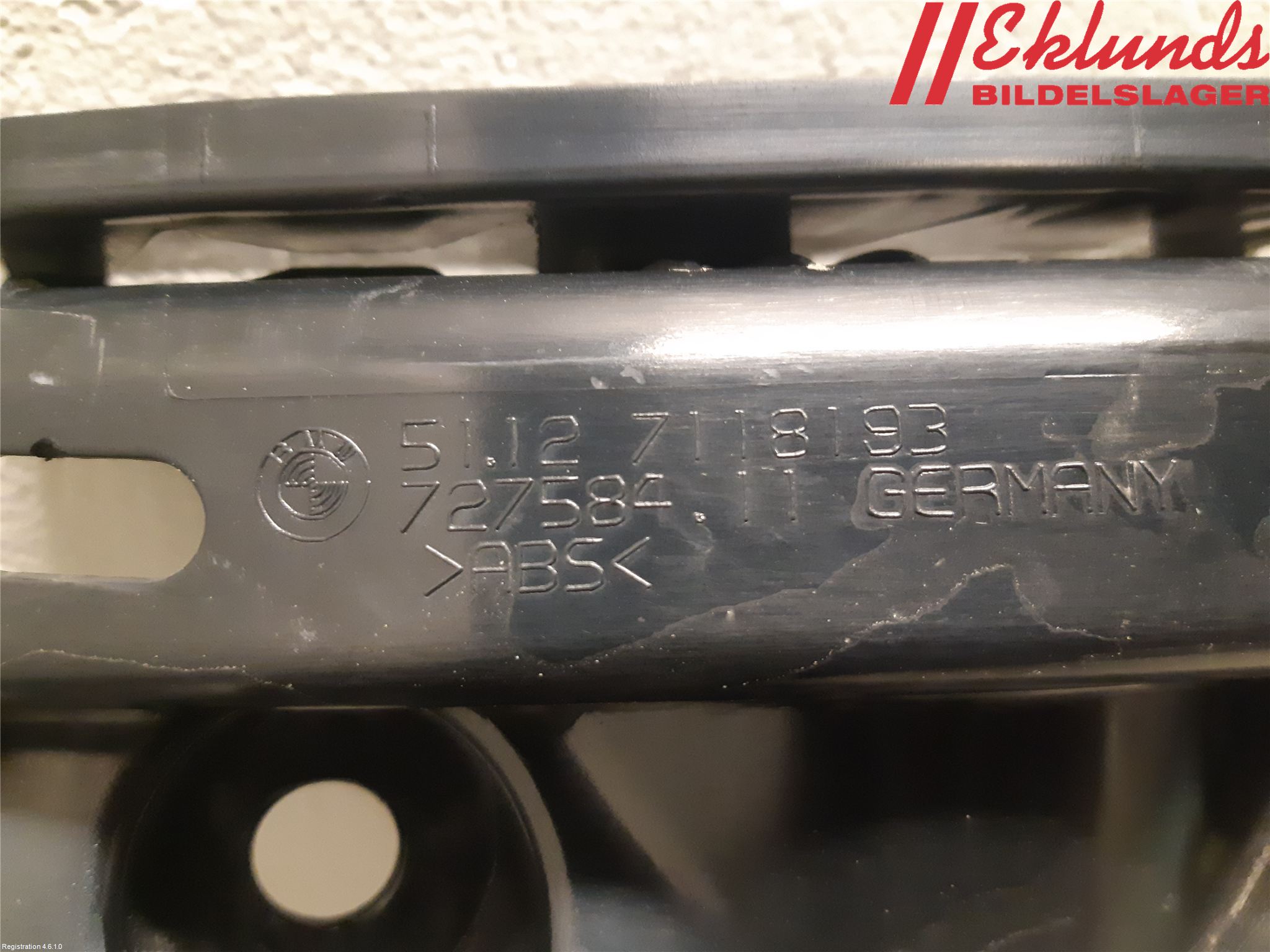 BMW 3 E90/91 SED/TOU 05-12 Stötfångarfäste Bak Vä