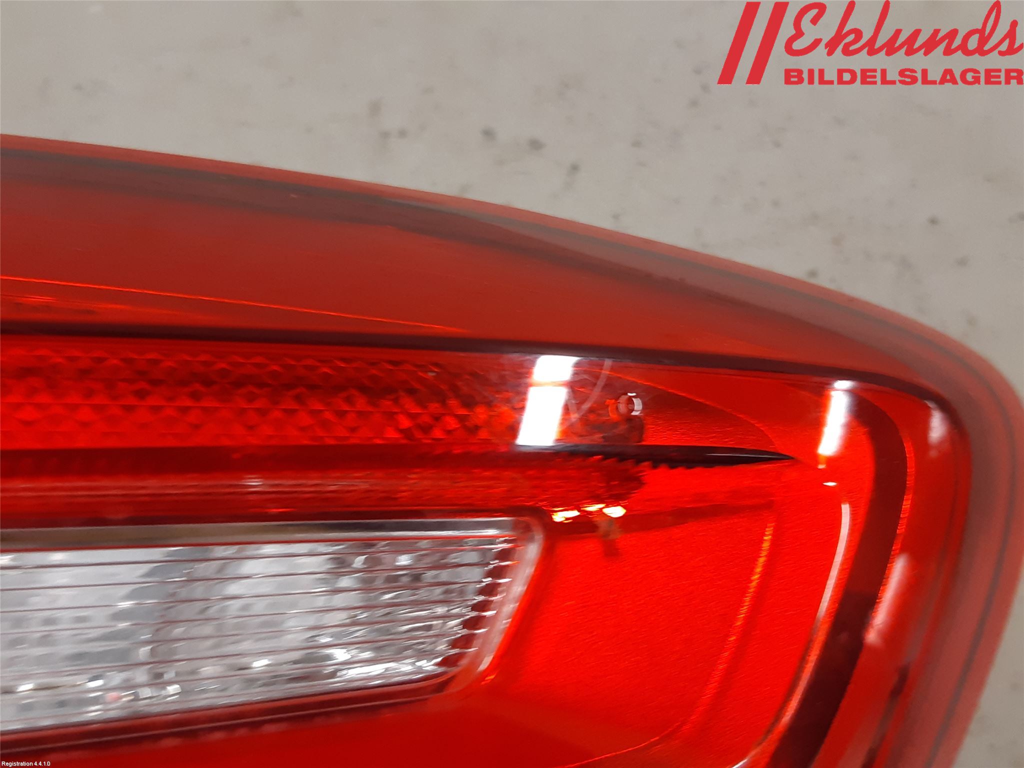 Ford FOCUS 19- Bakljus Lucka Vä