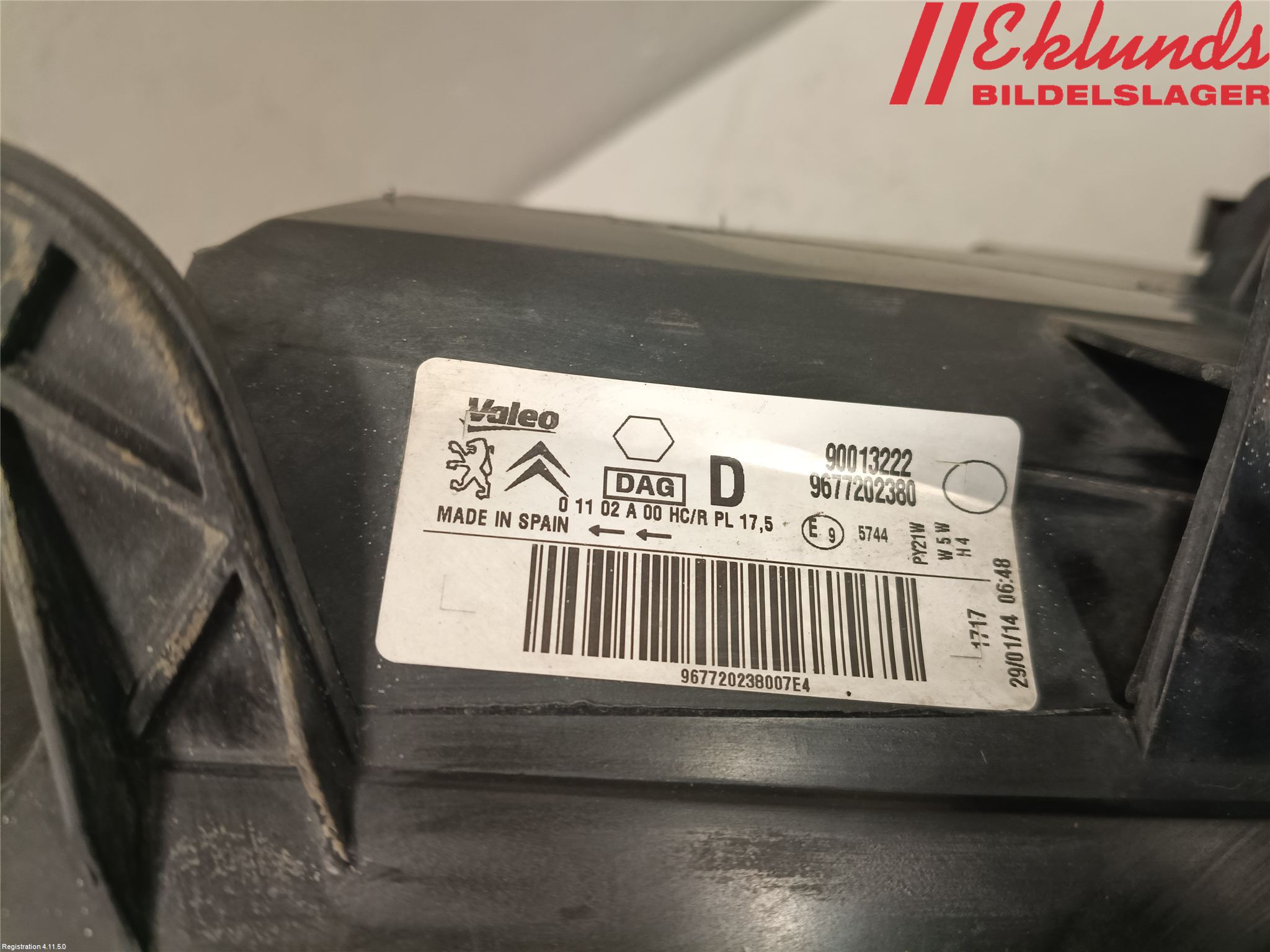 Peugeot PARTNER 08-15 Strålkastare Höger