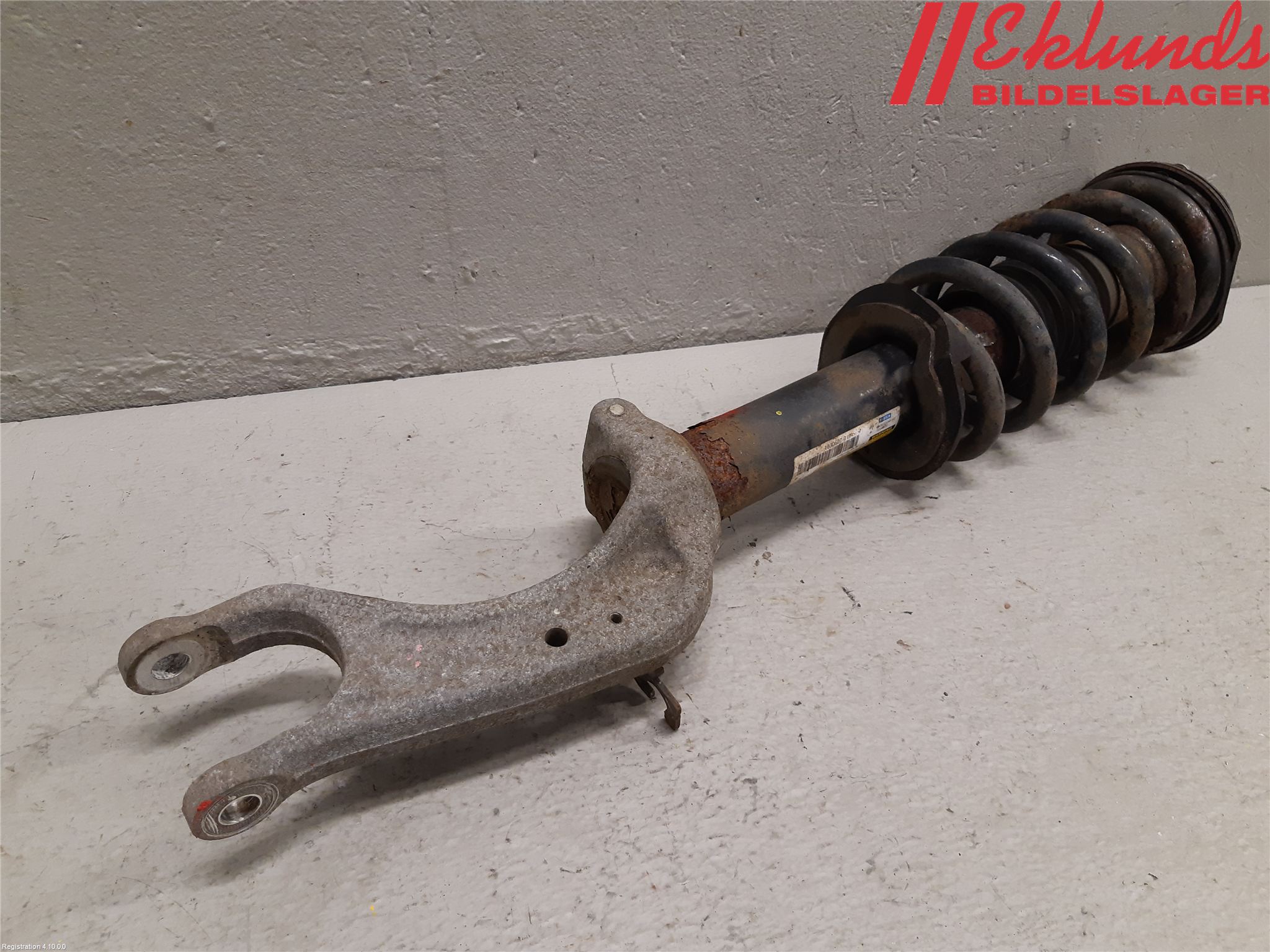 Tesla MODEL S 13- Fjäderben Fram Vänster